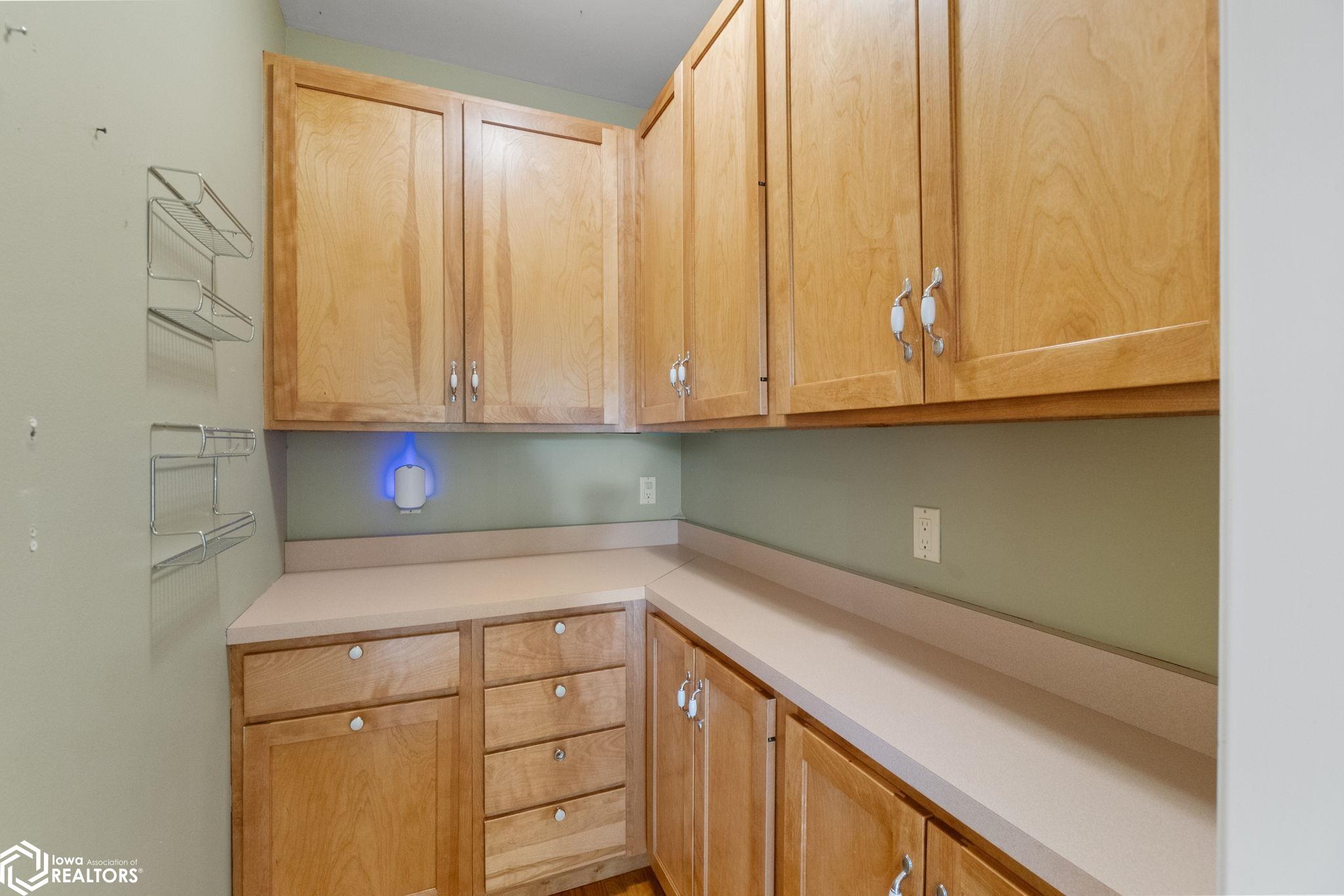 30 Burr Oak Lane, Mason City, Iowa image 17