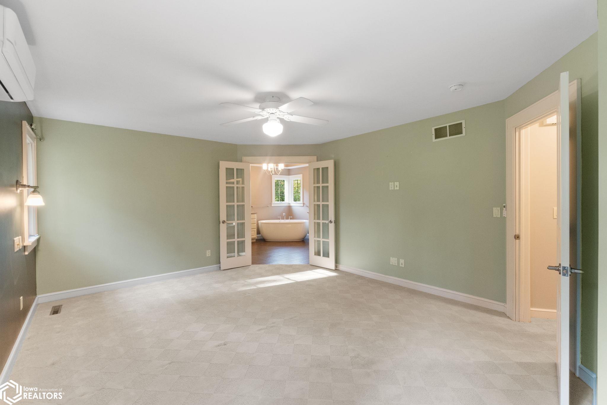 30 Burr Oak Lane, Mason City, Iowa image 25