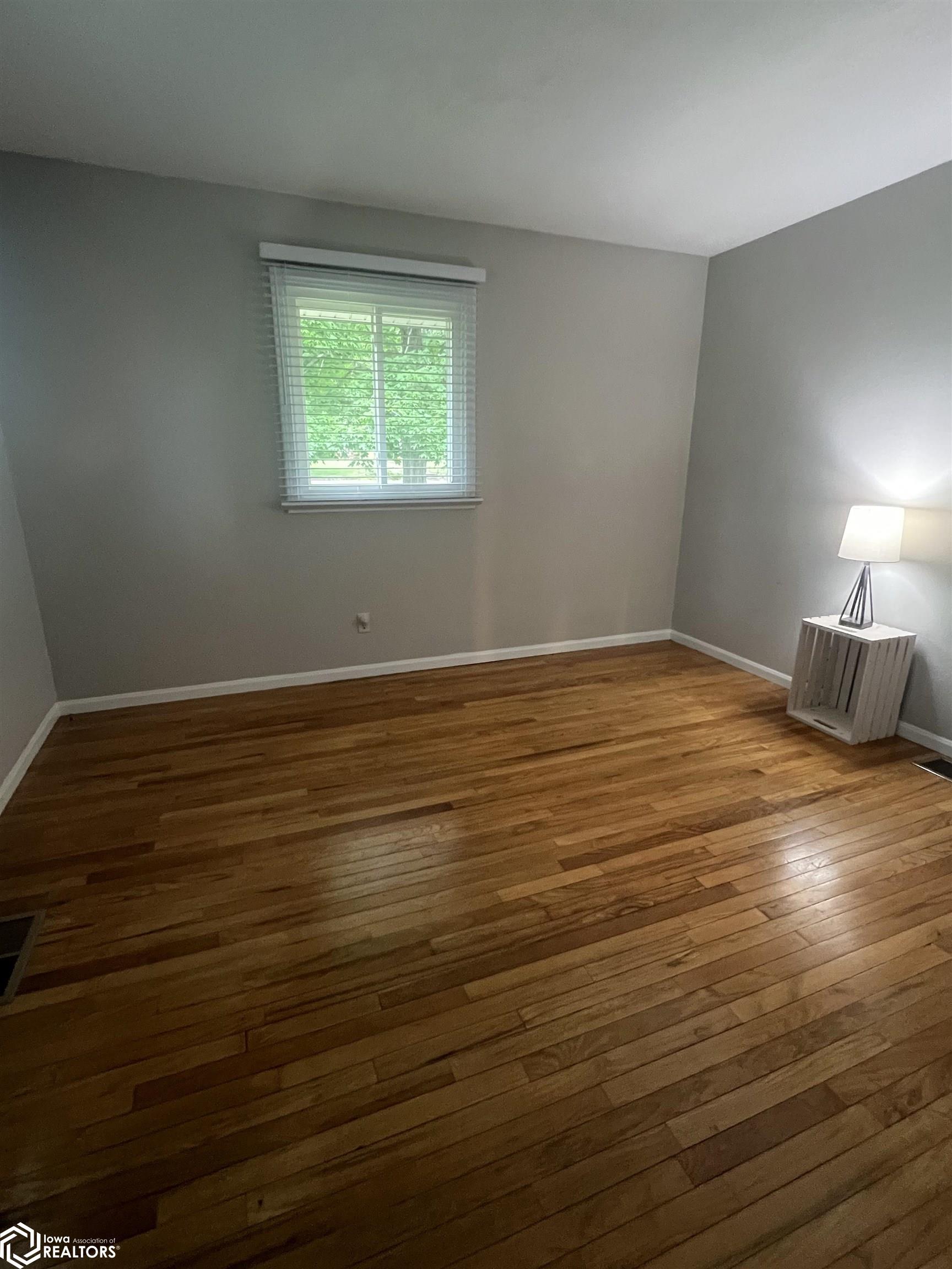 219 Hillcrest Drive, Hamilton, Illinois image 12
