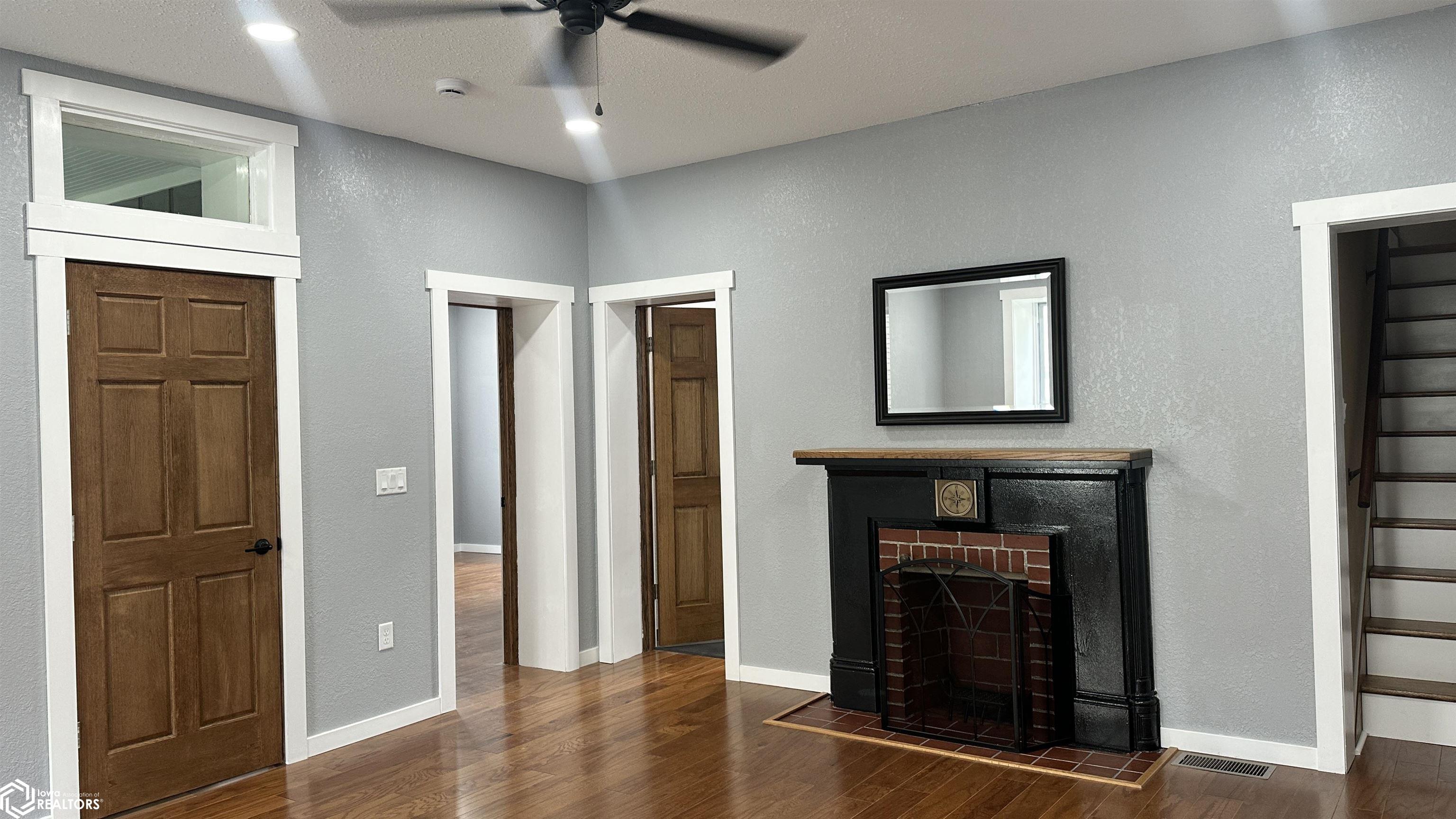 811 C Avenue, Oskaloosa, Iowa image 16