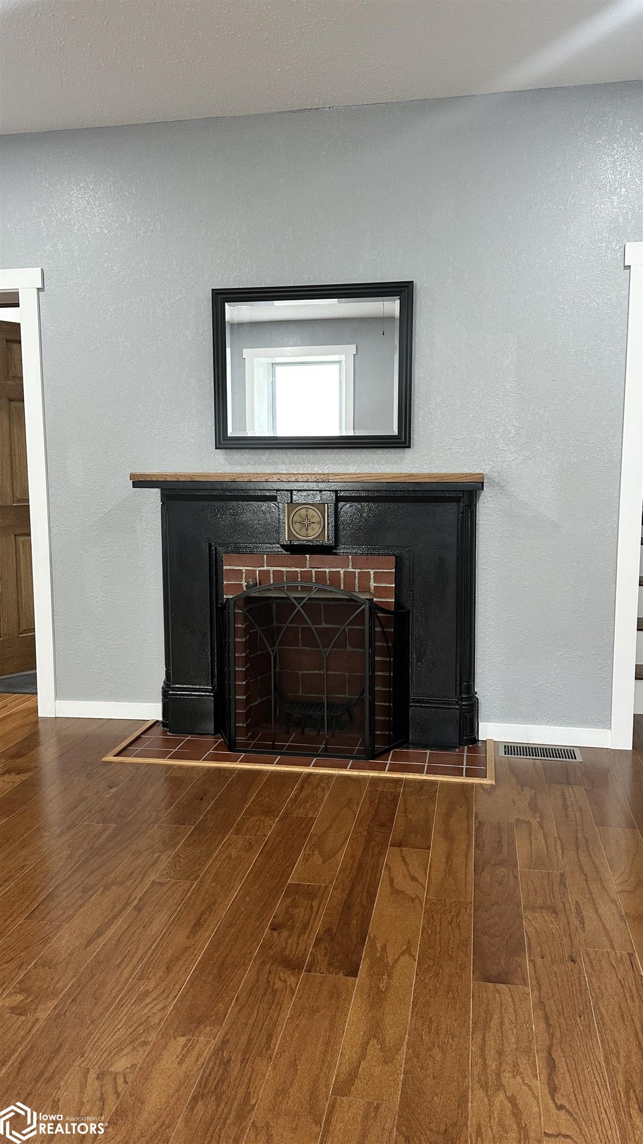 811 C Avenue, Oskaloosa, Iowa image 17