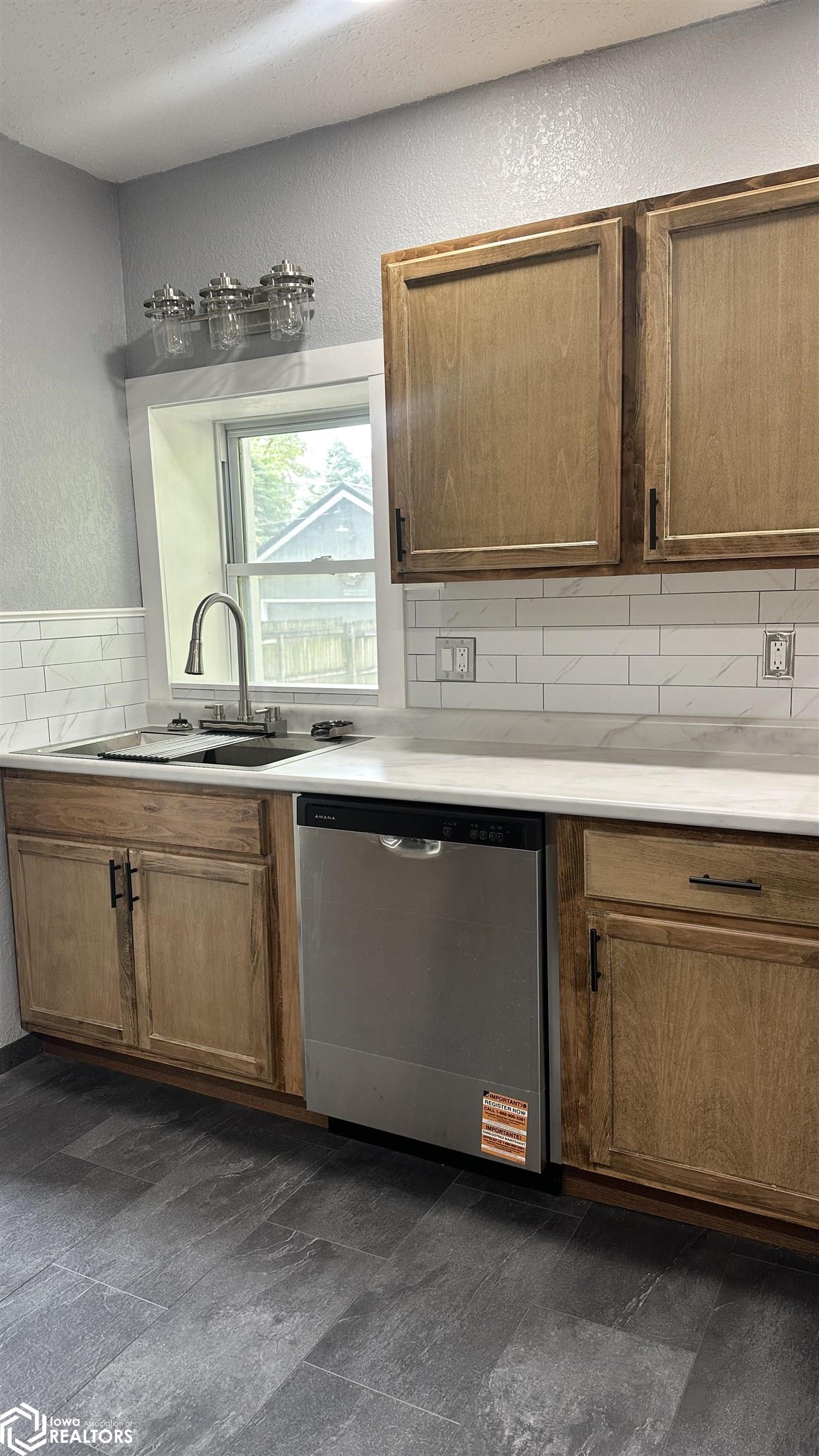 811 C Avenue, Oskaloosa, Iowa image 30