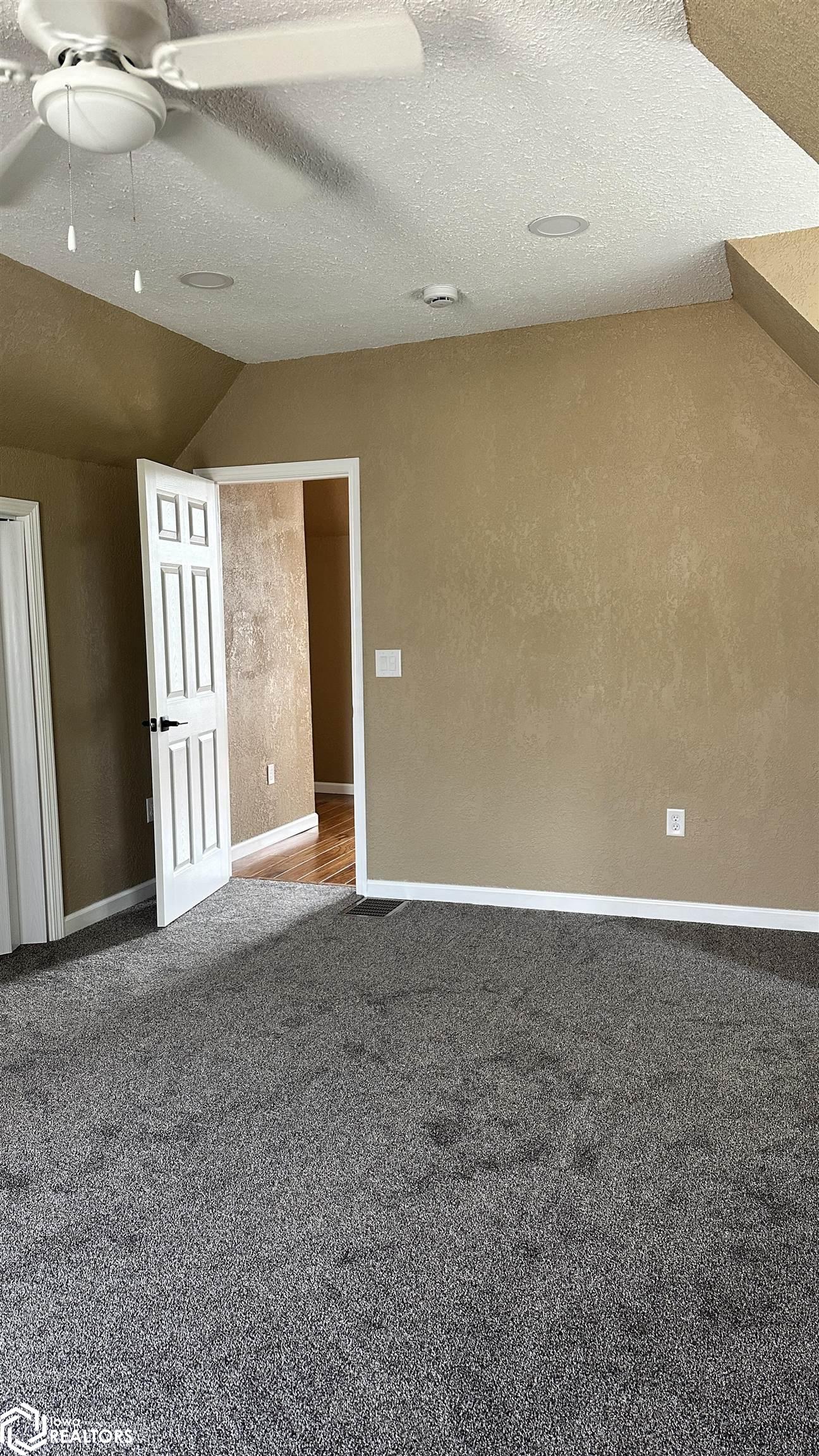 811 C Avenue, Oskaloosa, Iowa image 45