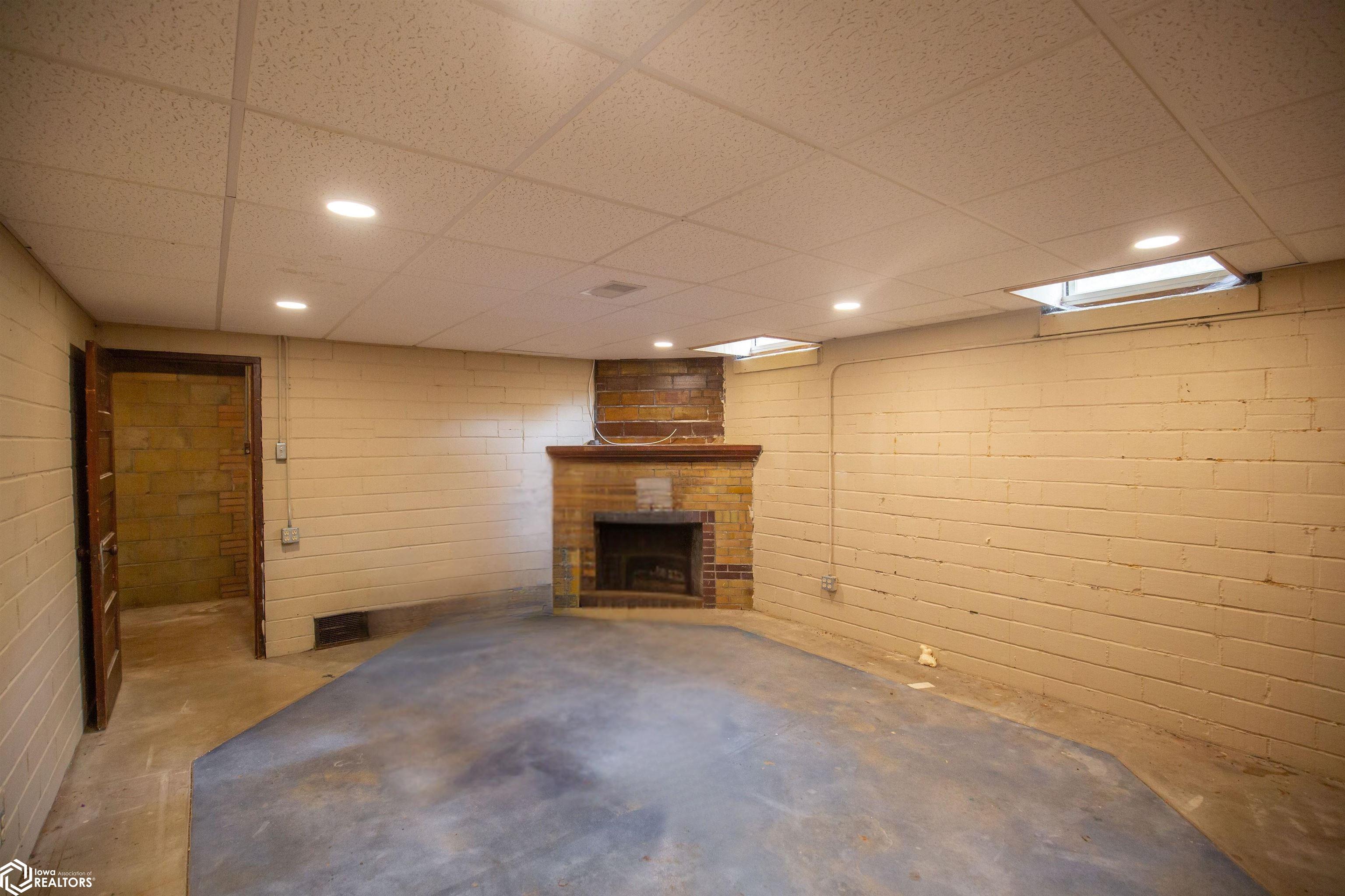 716 S Jones Street, Algona, Iowa image 32