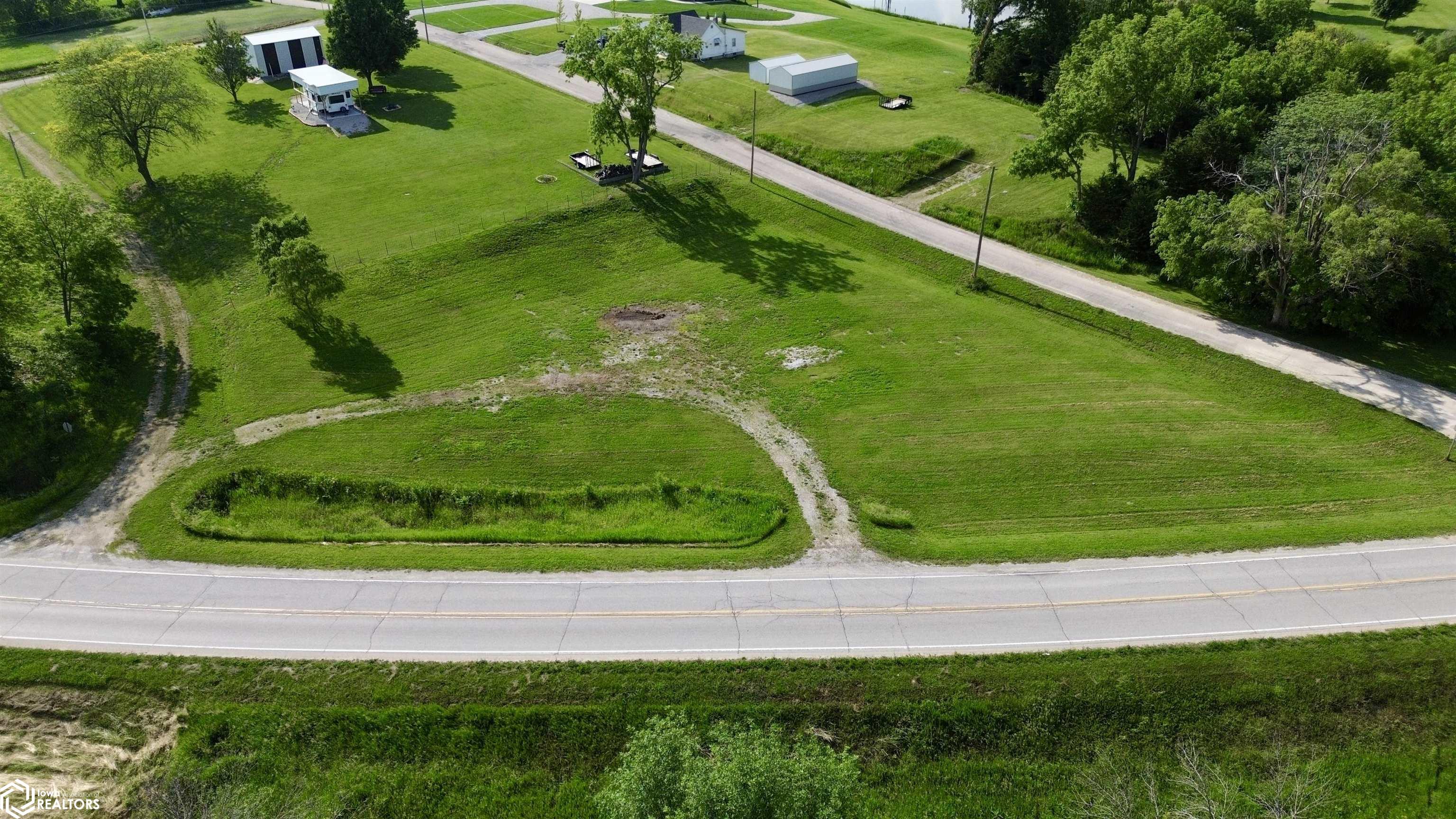 906 Lake Rd. Road, Bedford, Iowa image 2