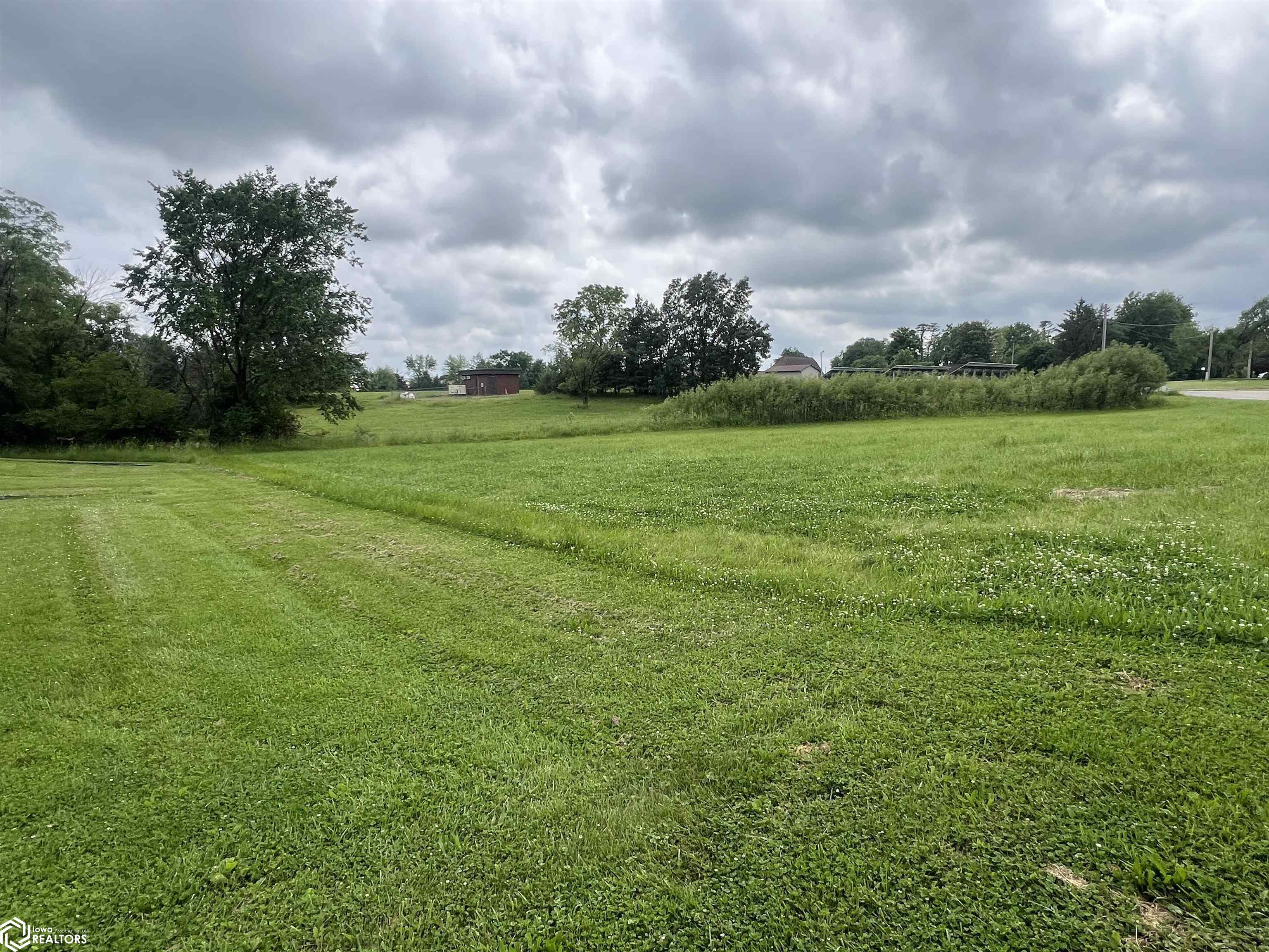 300 E Buchanan Avenue, Fairfield, Iowa image 11