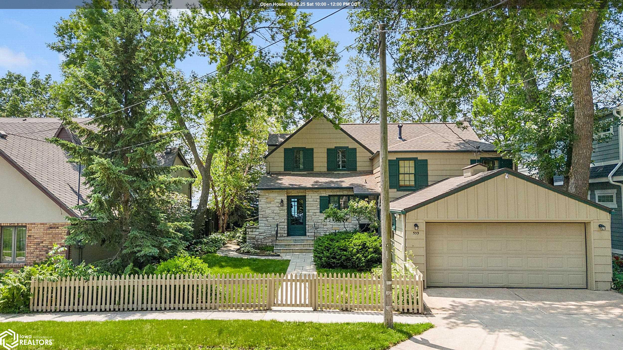 533 N Shore Dr, Clear Lake, Iowa image 1