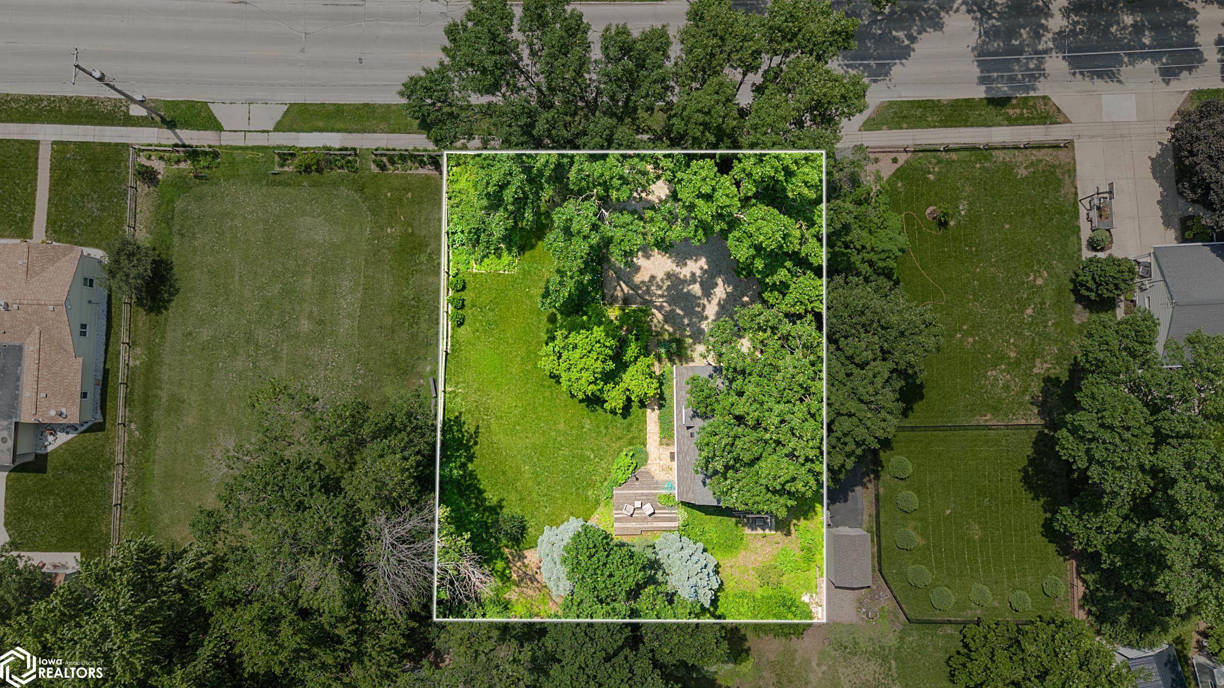 533 N Shore Dr, Clear Lake, Iowa image 38