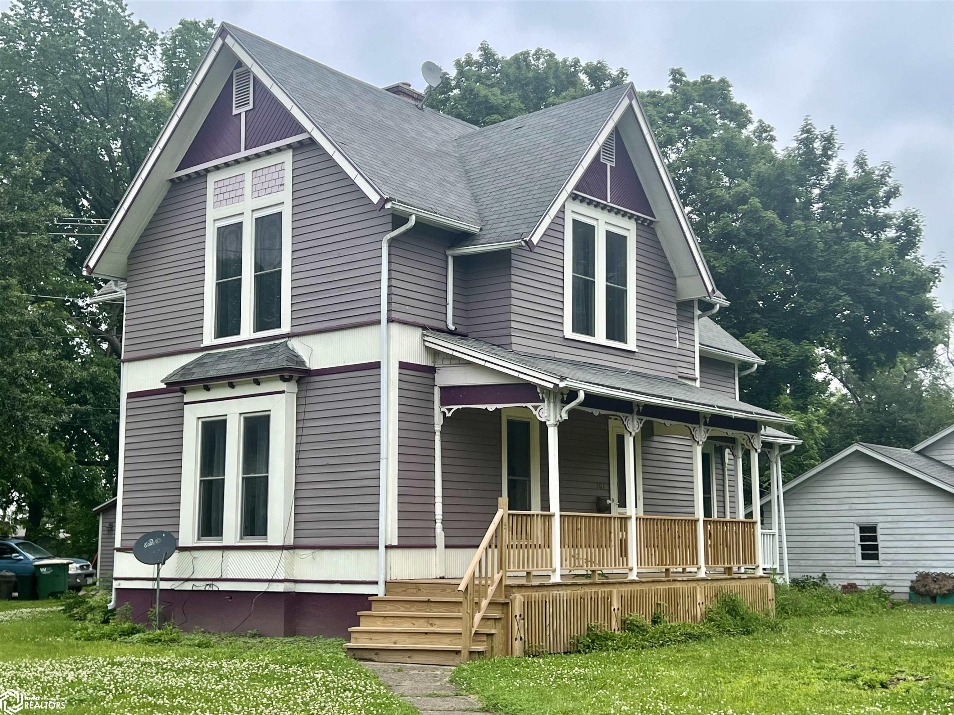 201 E Kirkwood Avenue, Fairfield, Iowa image 1