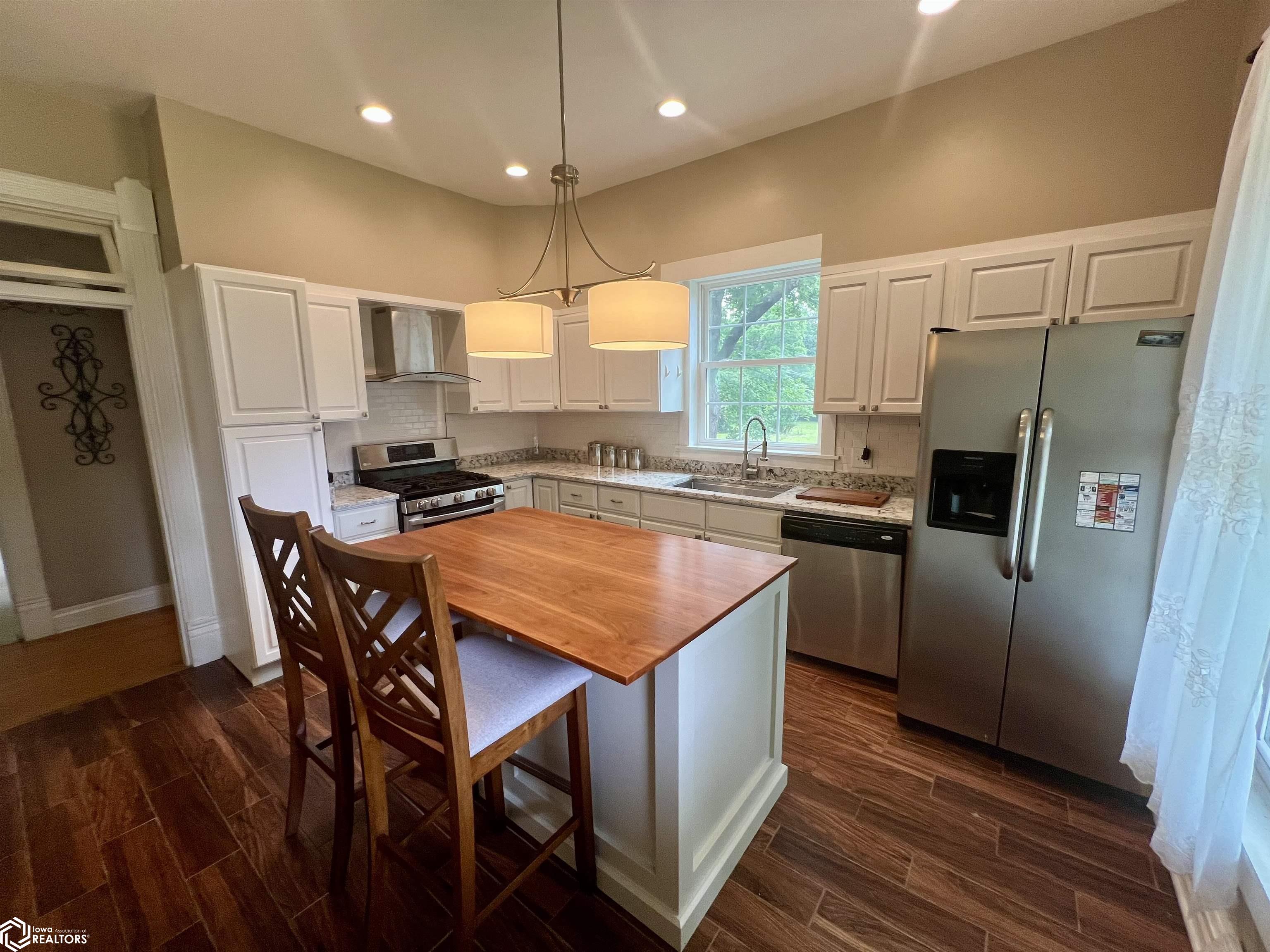 201 E Kirkwood Avenue, Fairfield, Iowa image 11