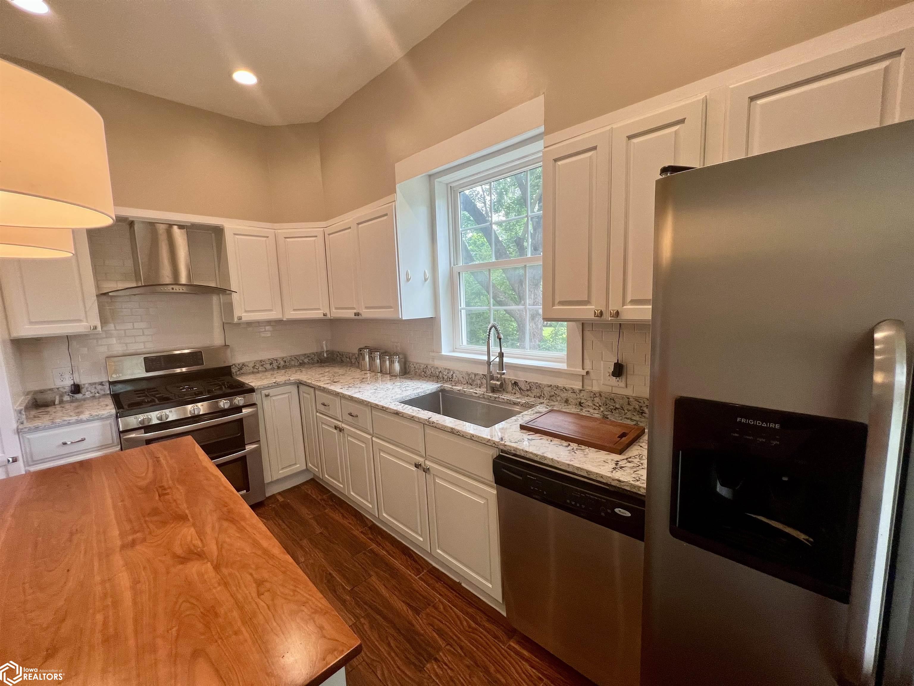 201 E Kirkwood Avenue, Fairfield, Iowa image 13