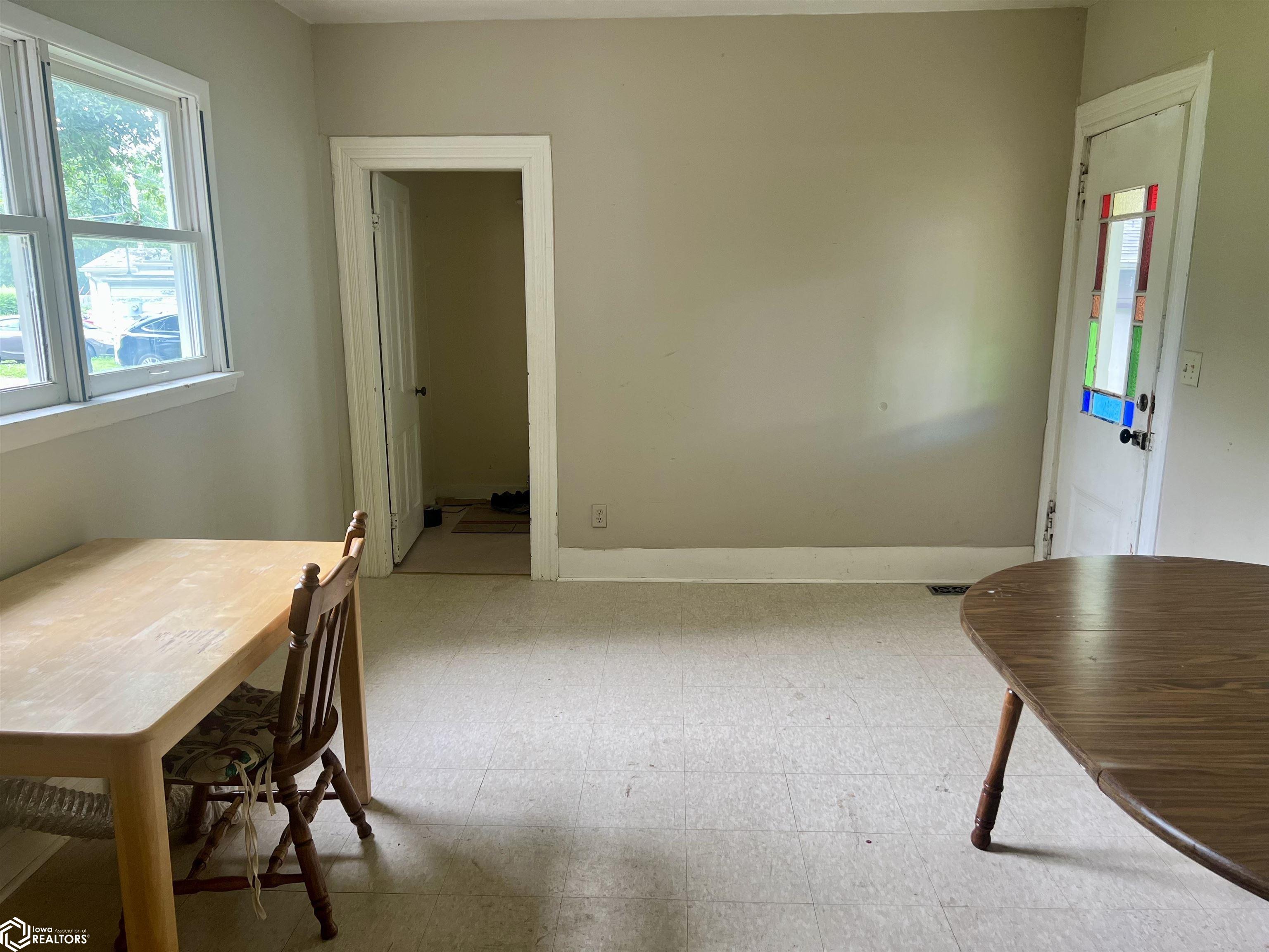 201 E Kirkwood Avenue, Fairfield, Iowa image 17