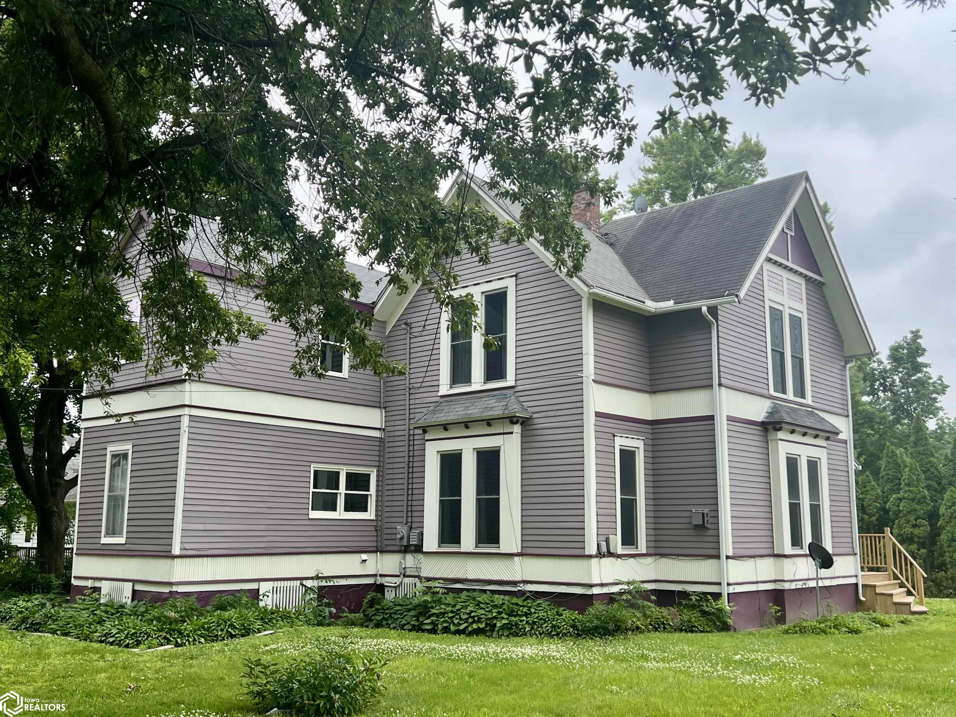 201 E Kirkwood Avenue, Fairfield, Iowa image 4