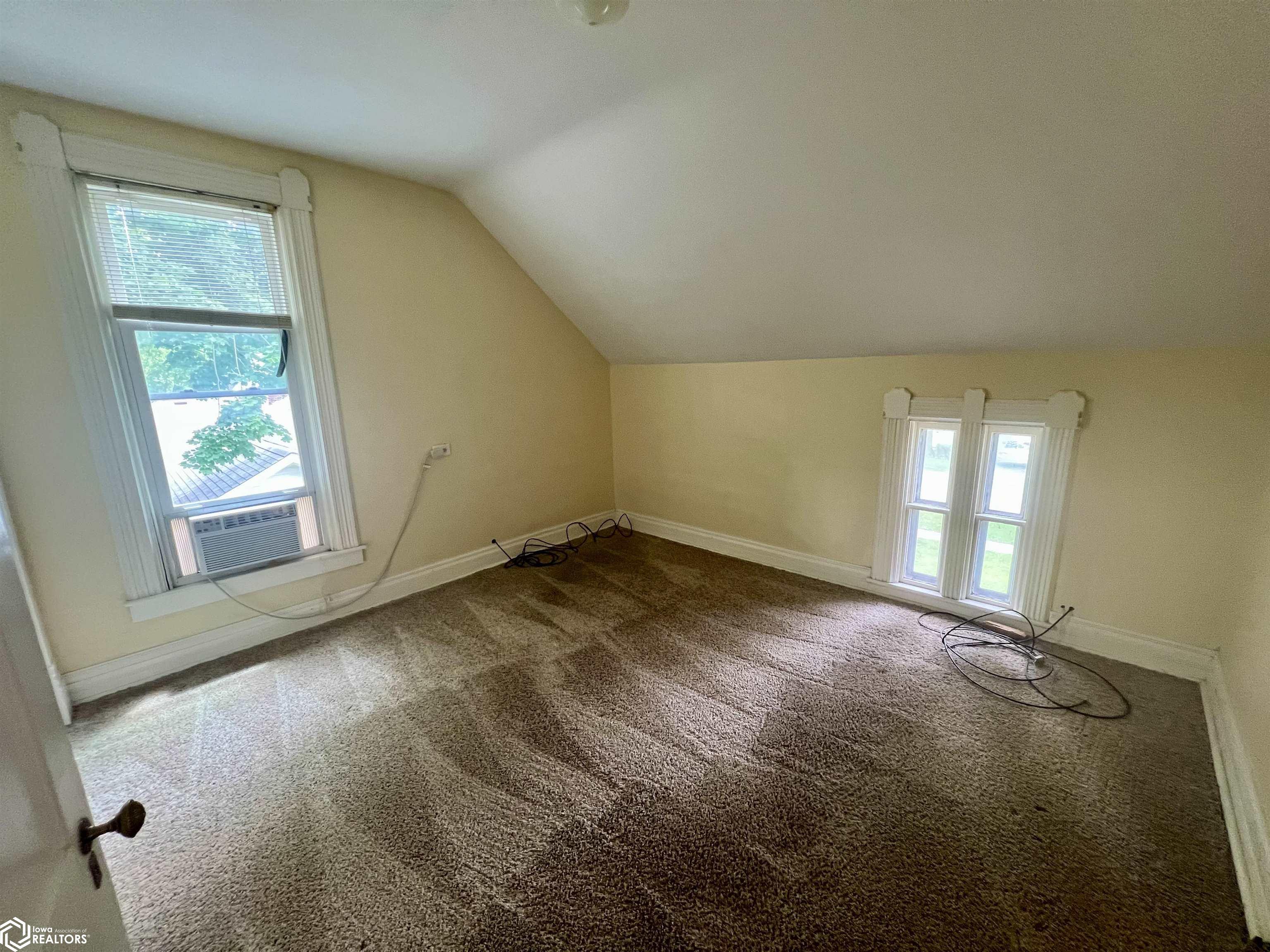 201 E Kirkwood Avenue, Fairfield, Iowa image 35