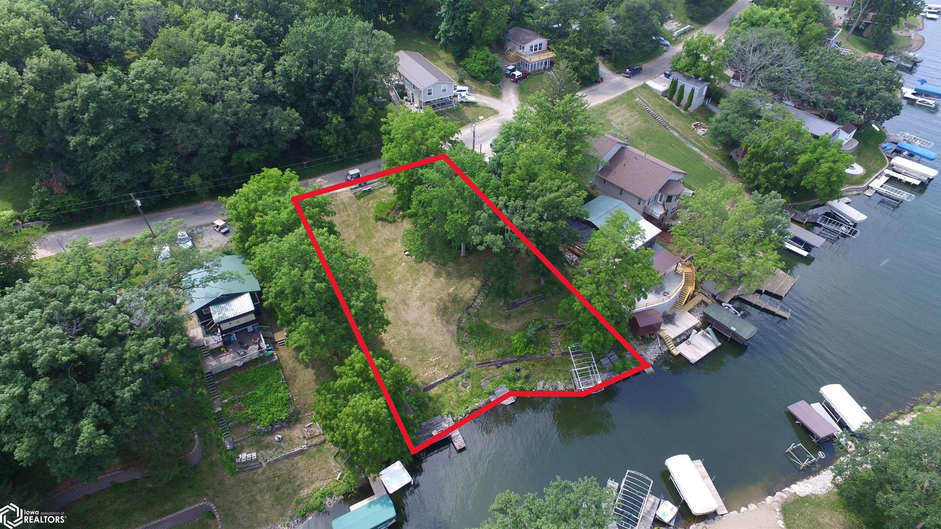 1059 Lakeshore Drive, Brooklyn, Iowa image 1