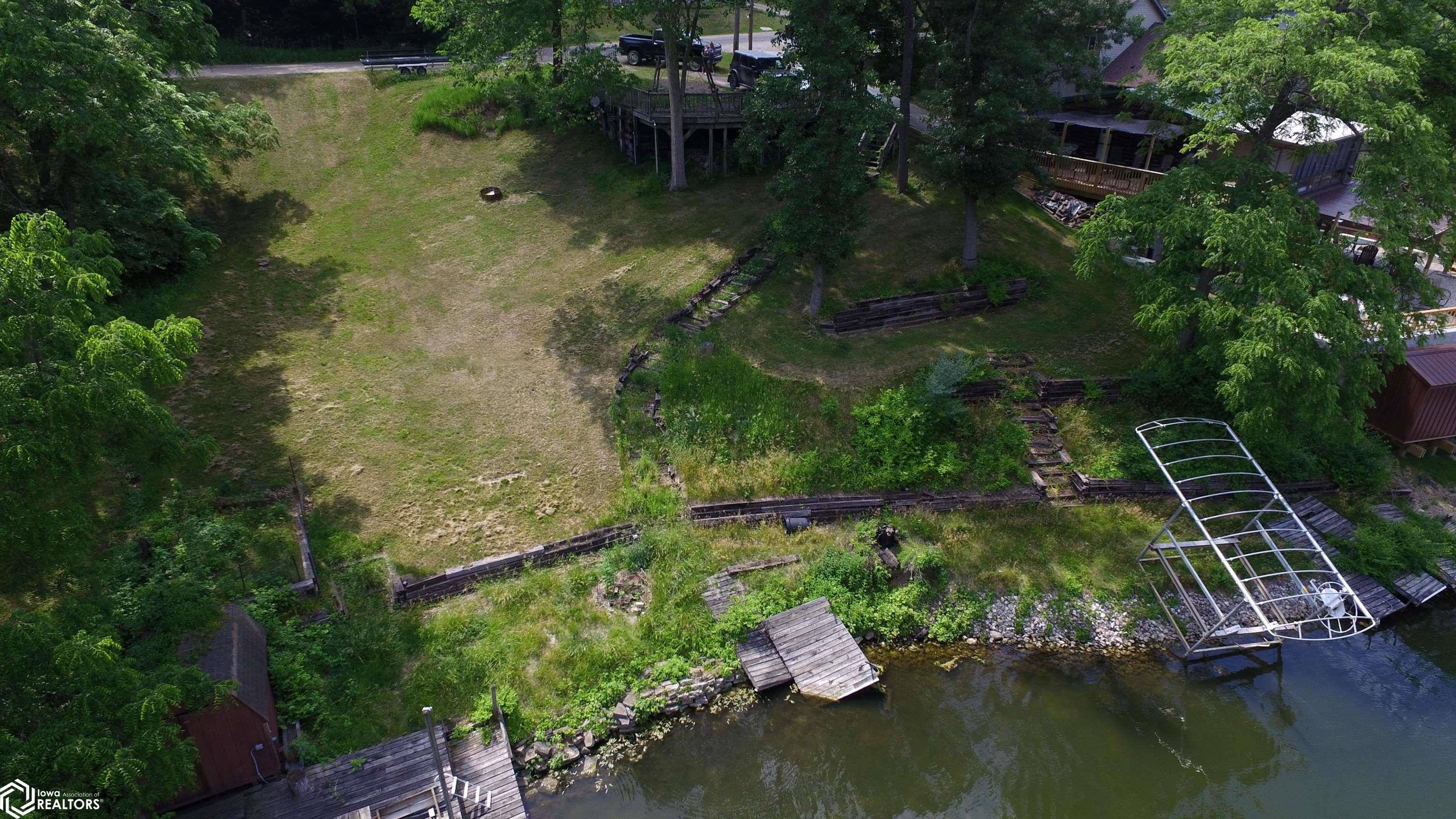 1059 Lakeshore Drive, Brooklyn, Iowa image 19