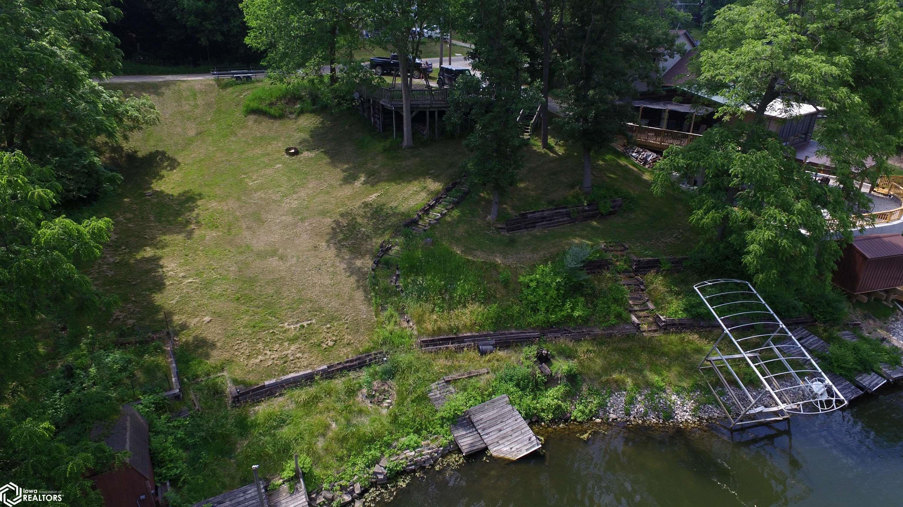 1059 Lakeshore Drive, Brooklyn, Iowa image 3