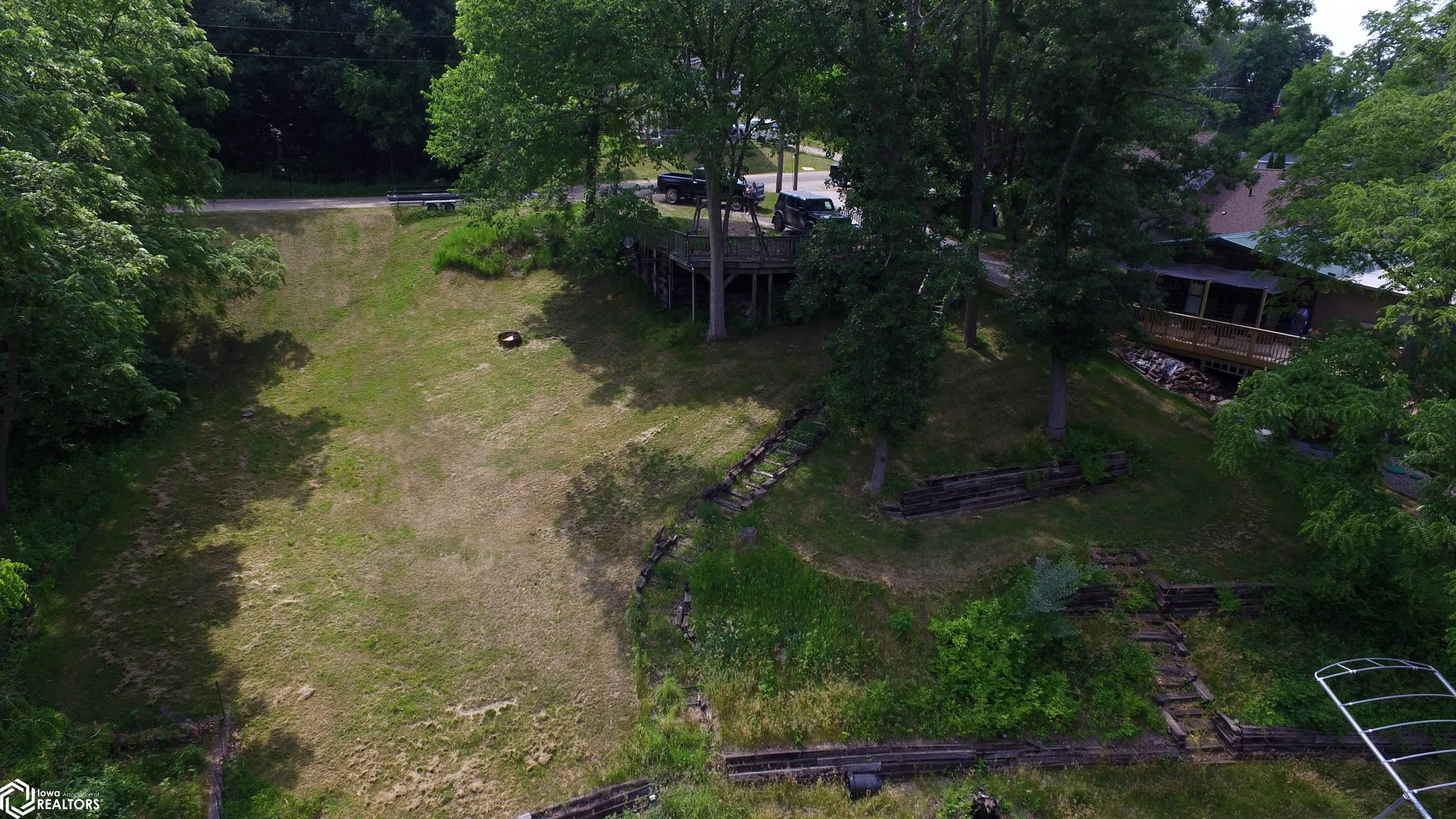 1059 Lakeshore Drive, Brooklyn, Iowa image 4