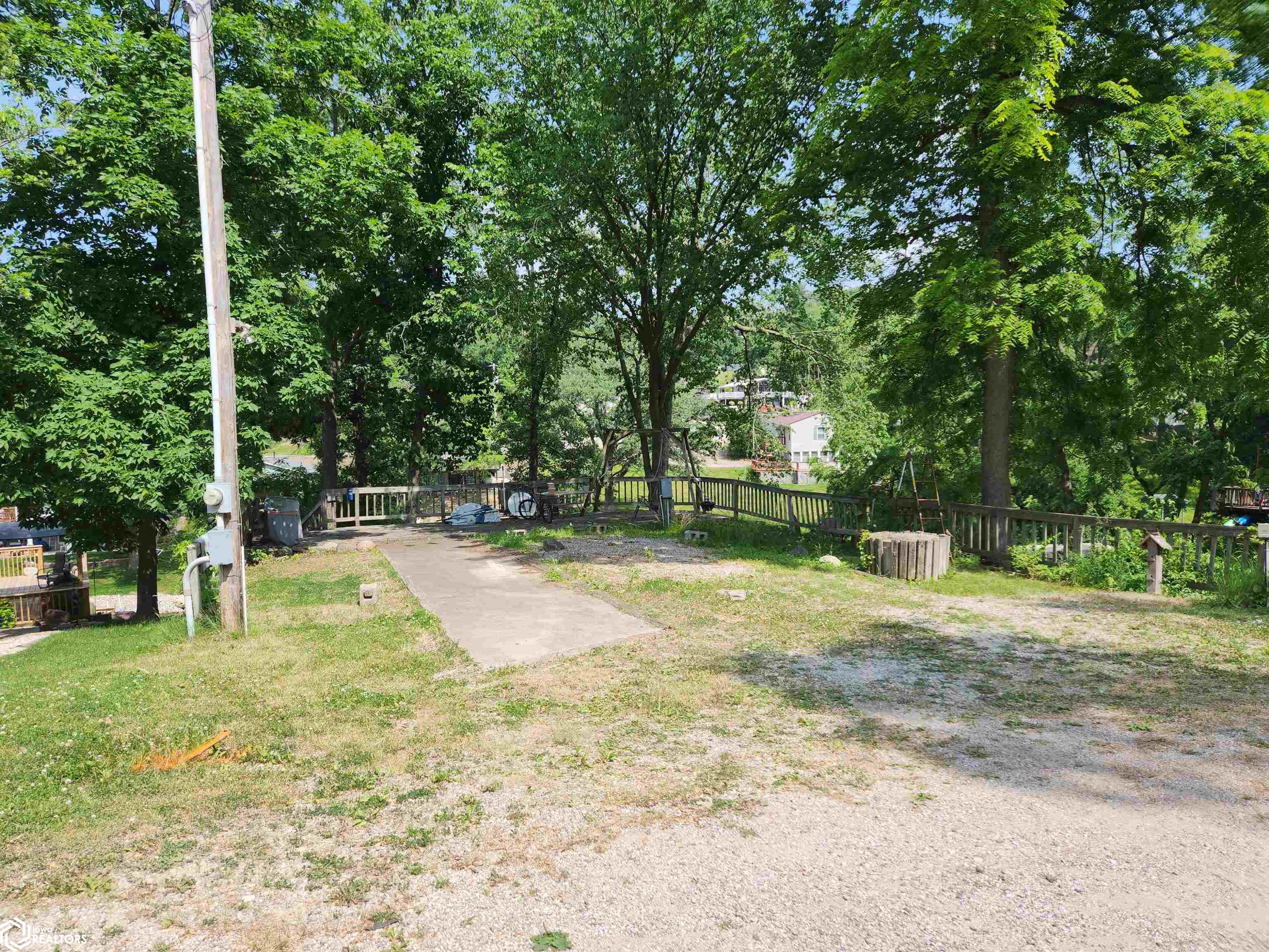 1059 Lakeshore Drive, Brooklyn, Iowa image 6