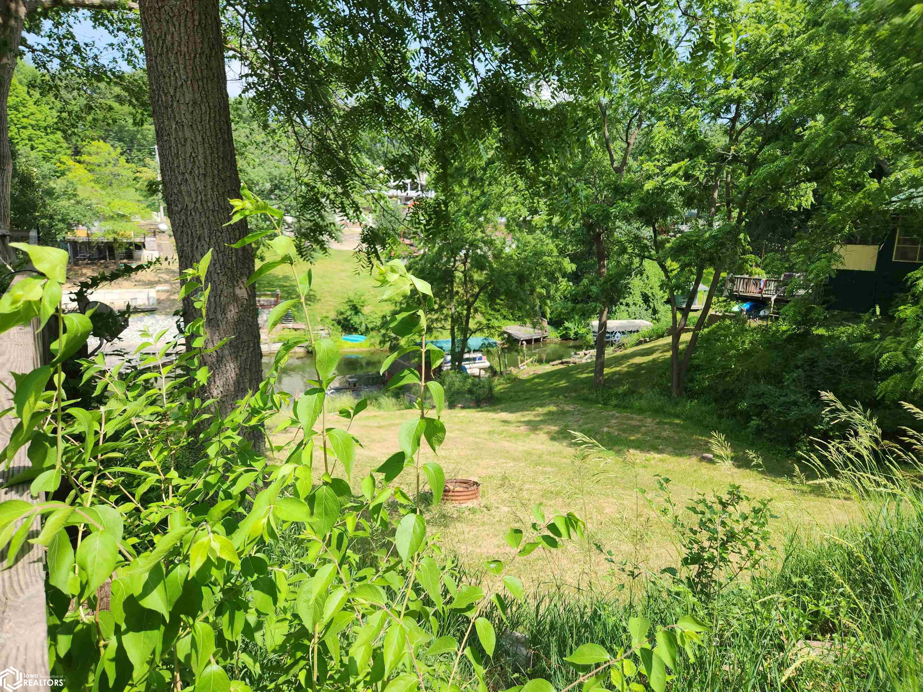 1059 Lakeshore Drive, Brooklyn, Iowa image 10