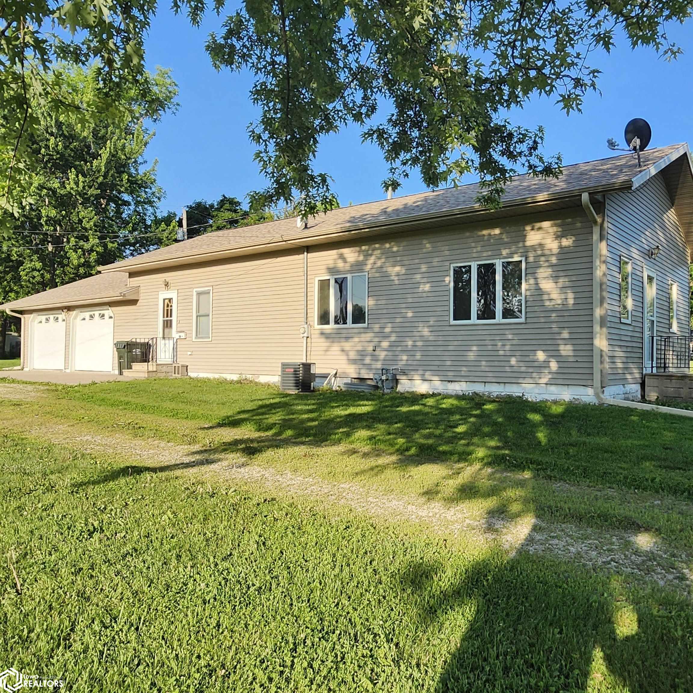 305 Sw B Ave, Gilmore City, Iowa image 1