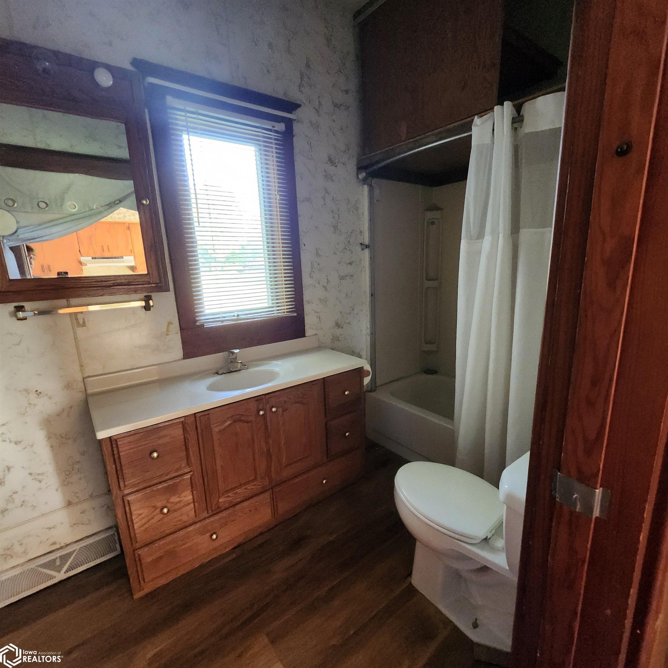 305 Sw B Ave, Gilmore City, Iowa image 11