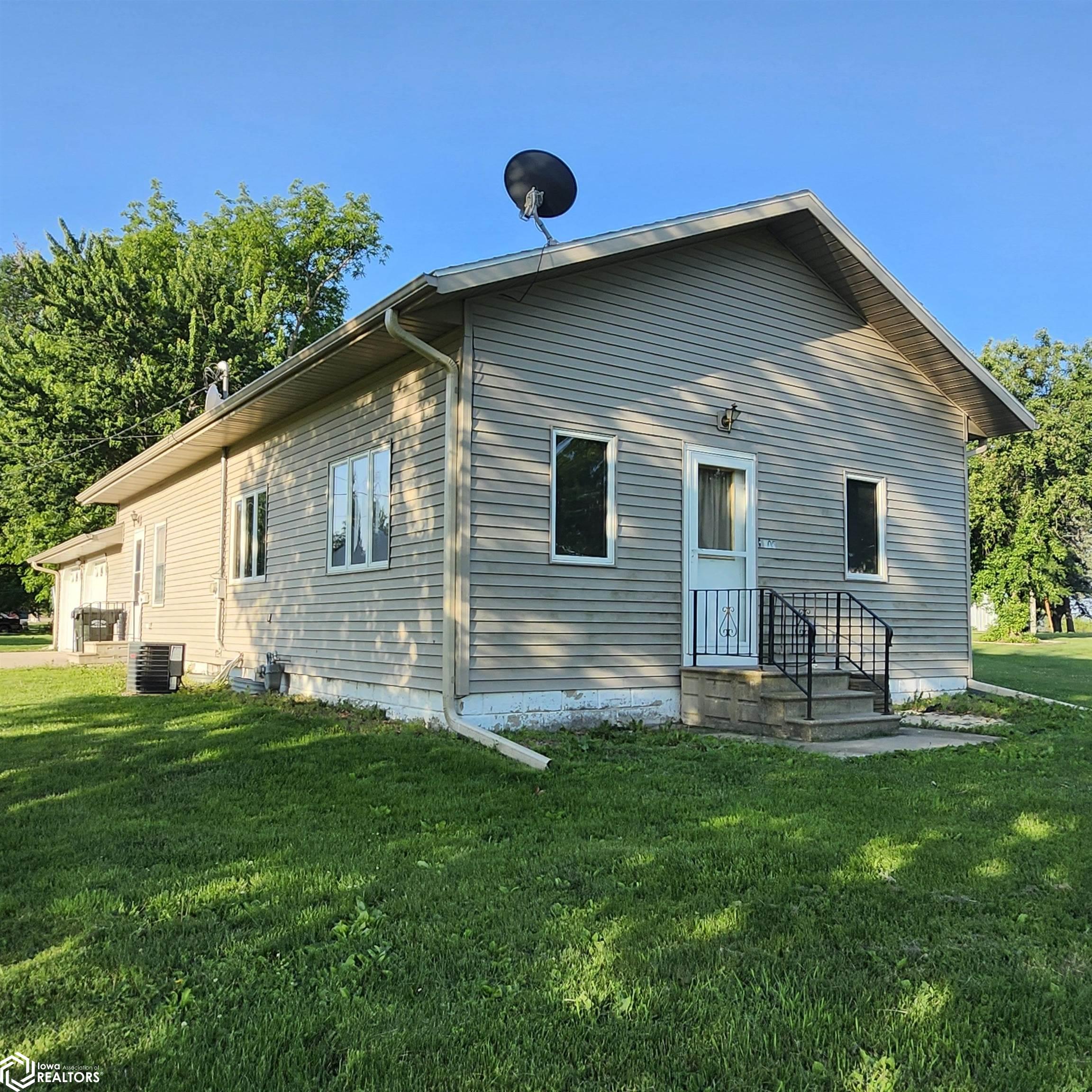 305 Sw B Ave, Gilmore City, Iowa image 3
