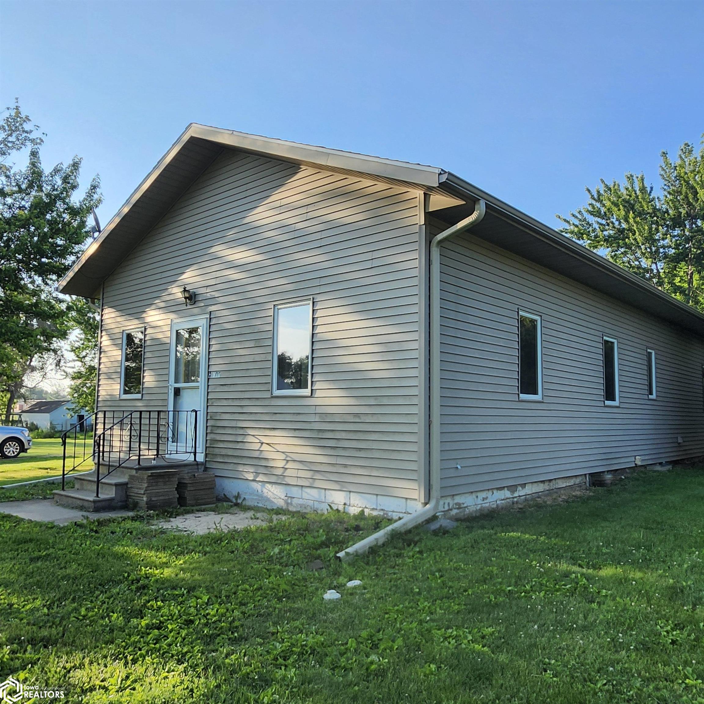 305 Sw B Ave, Gilmore City, Iowa image 4