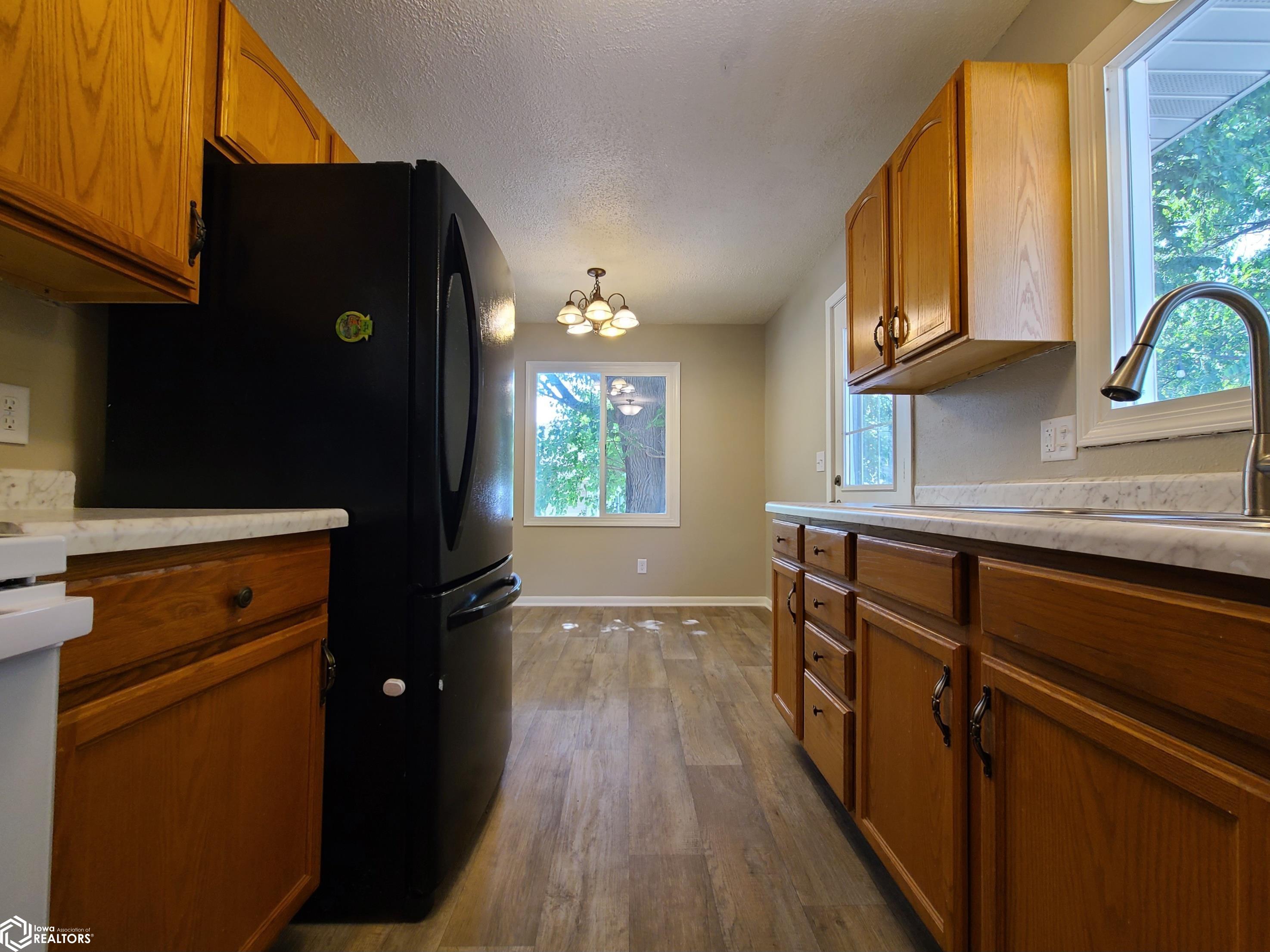 907 D Avenue, Oskaloosa, Iowa image 13