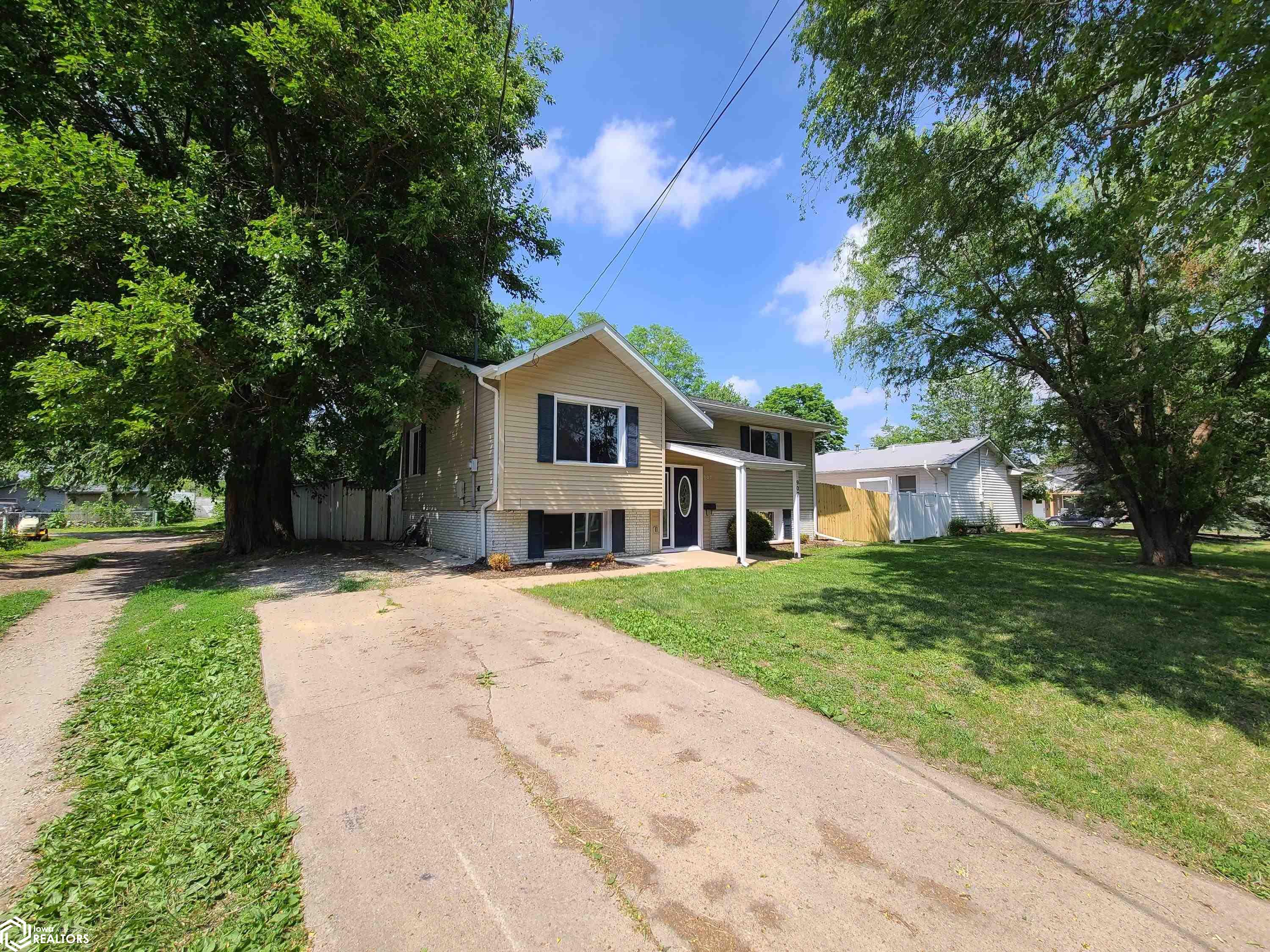 907 D Avenue, Oskaloosa, Iowa image 3
