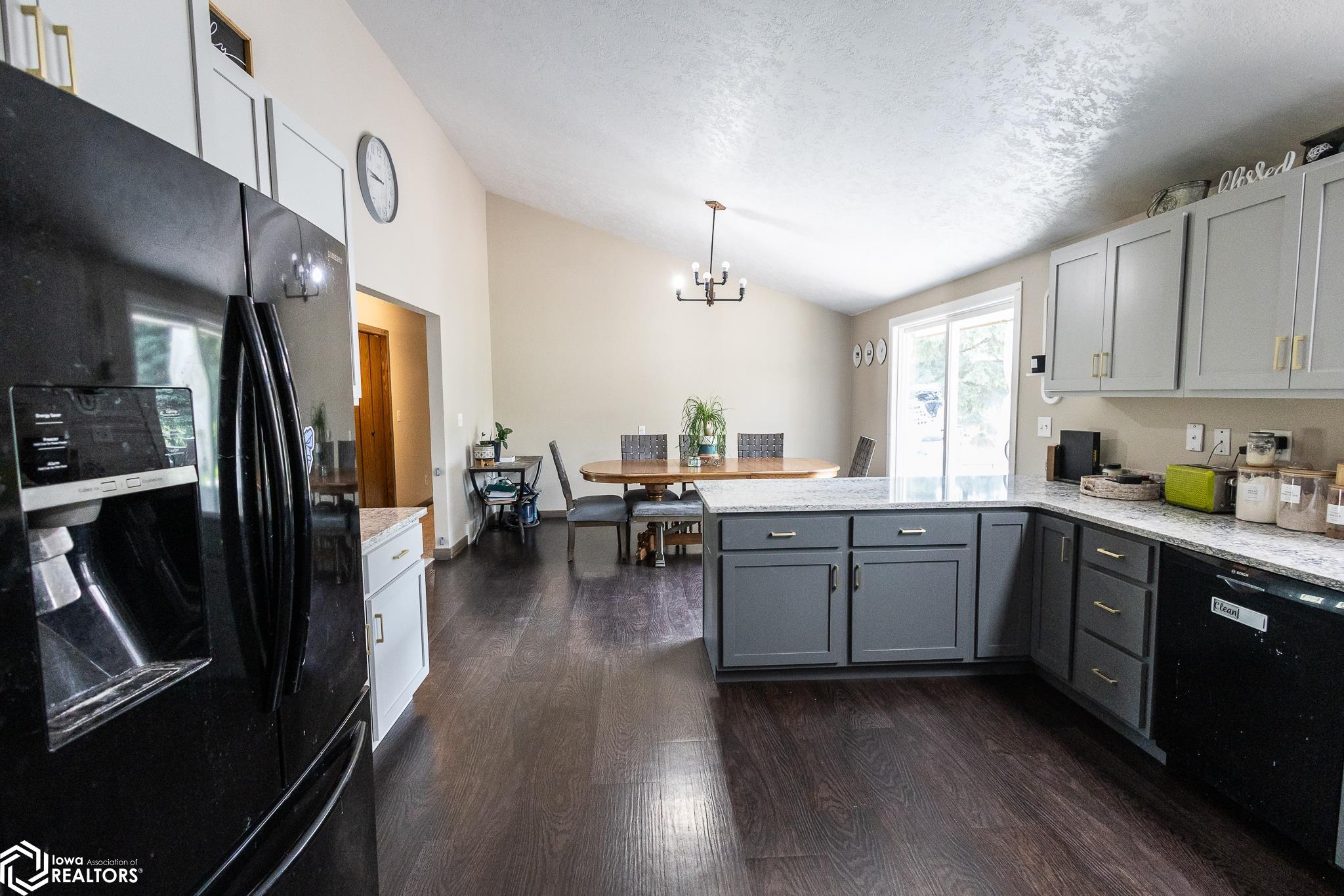 912 9th Street, Belmond, Iowa image 24