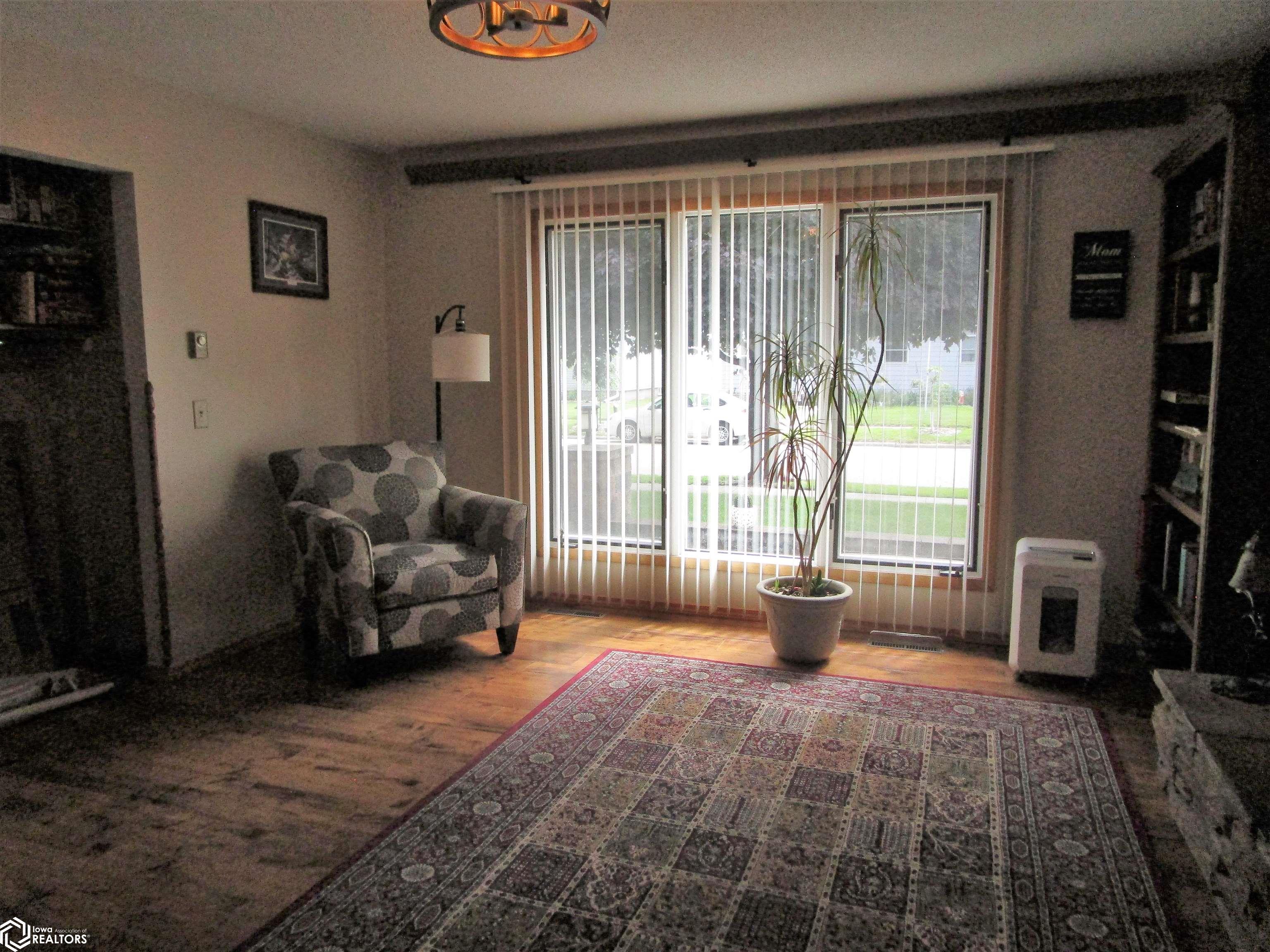 111 Slayton, Iowa Falls, Iowa image 25