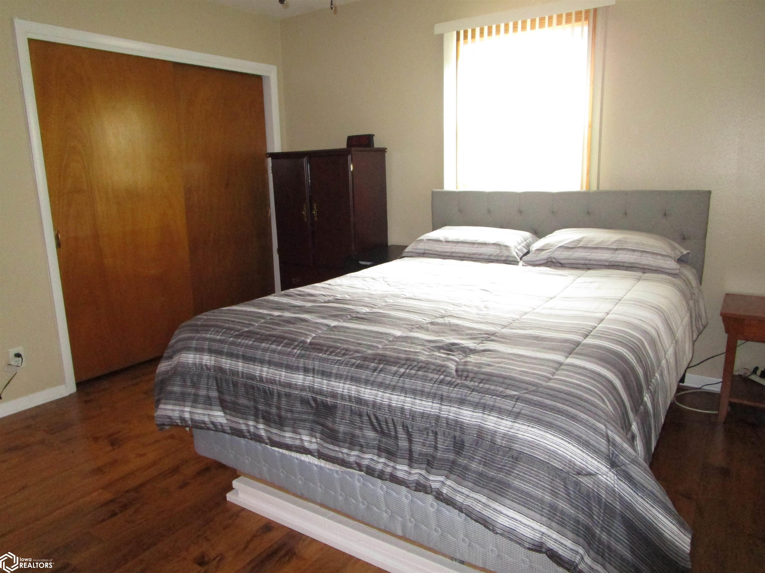 111 Slayton, Iowa Falls, Iowa image 37