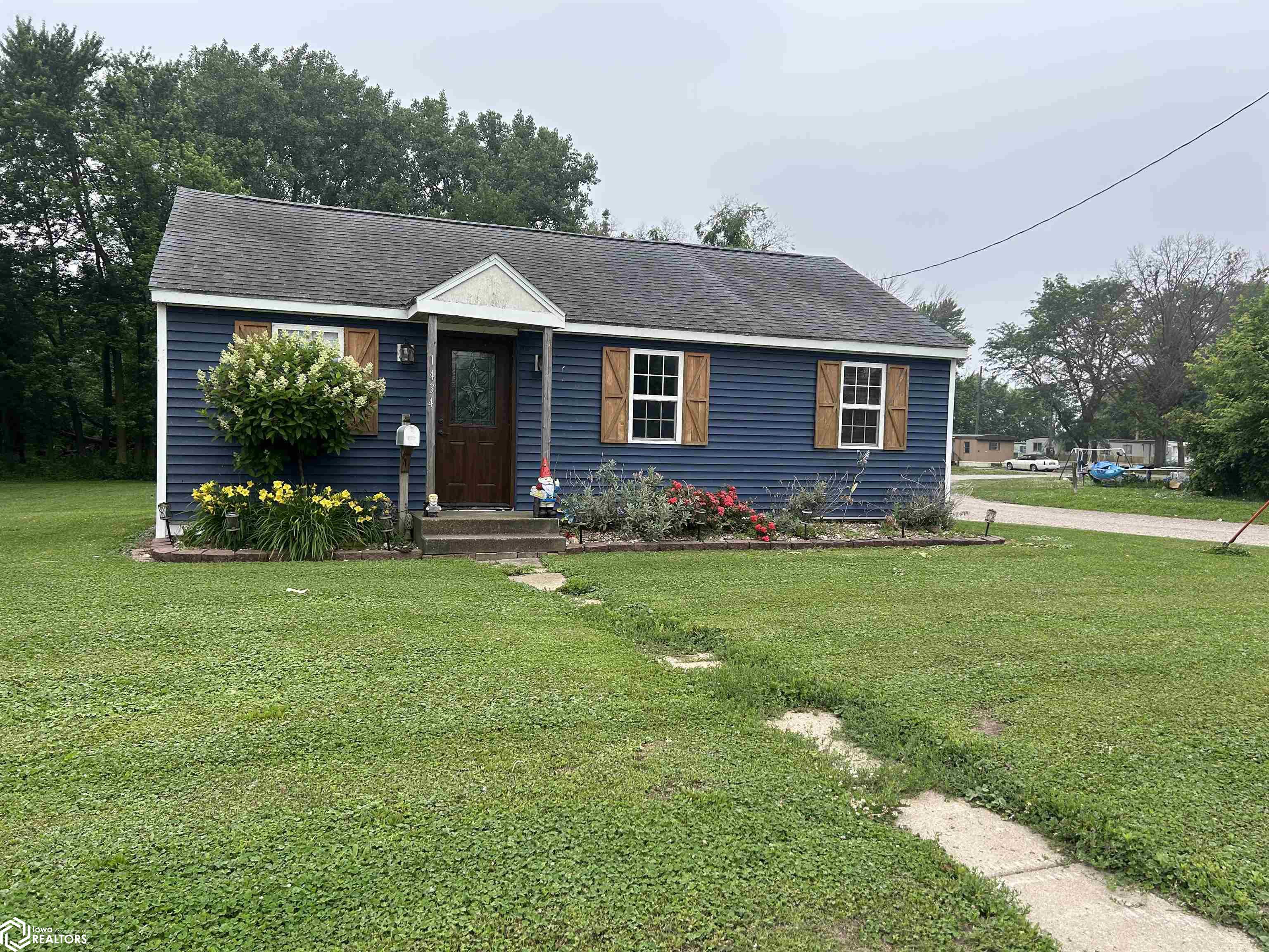 1434 Avenue M, Fort Madison, Iowa image 1