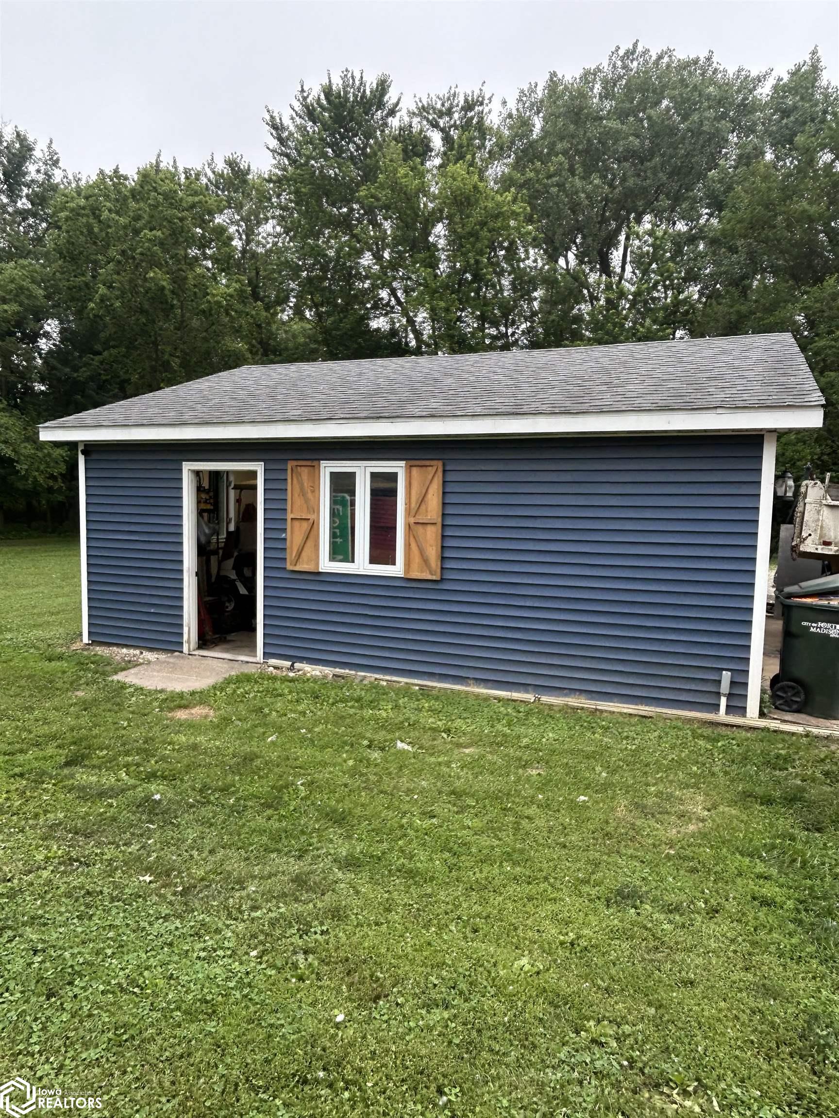 1434 Avenue M, Fort Madison, Iowa image 4