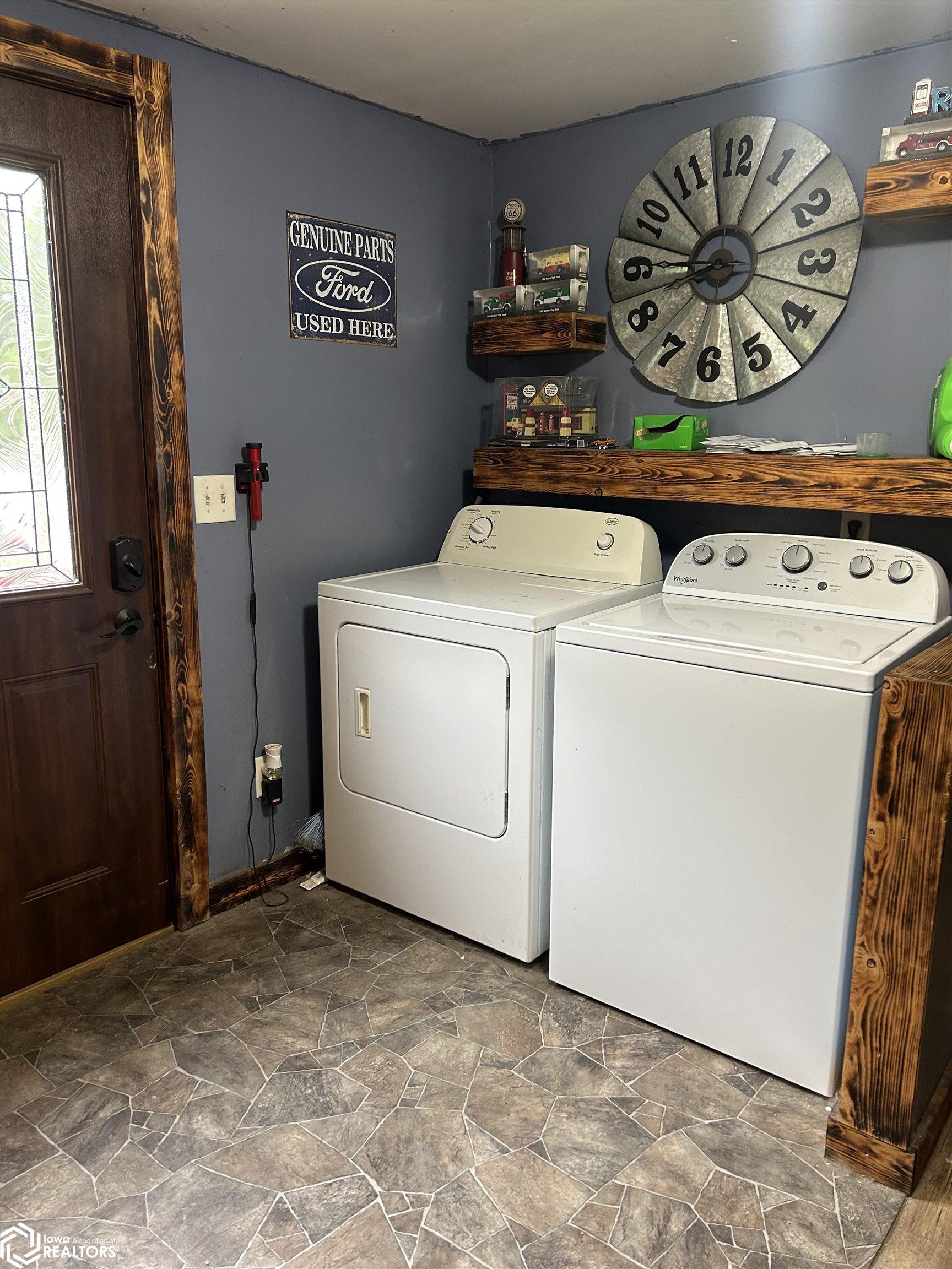1434 Avenue M, Fort Madison, Iowa image 9