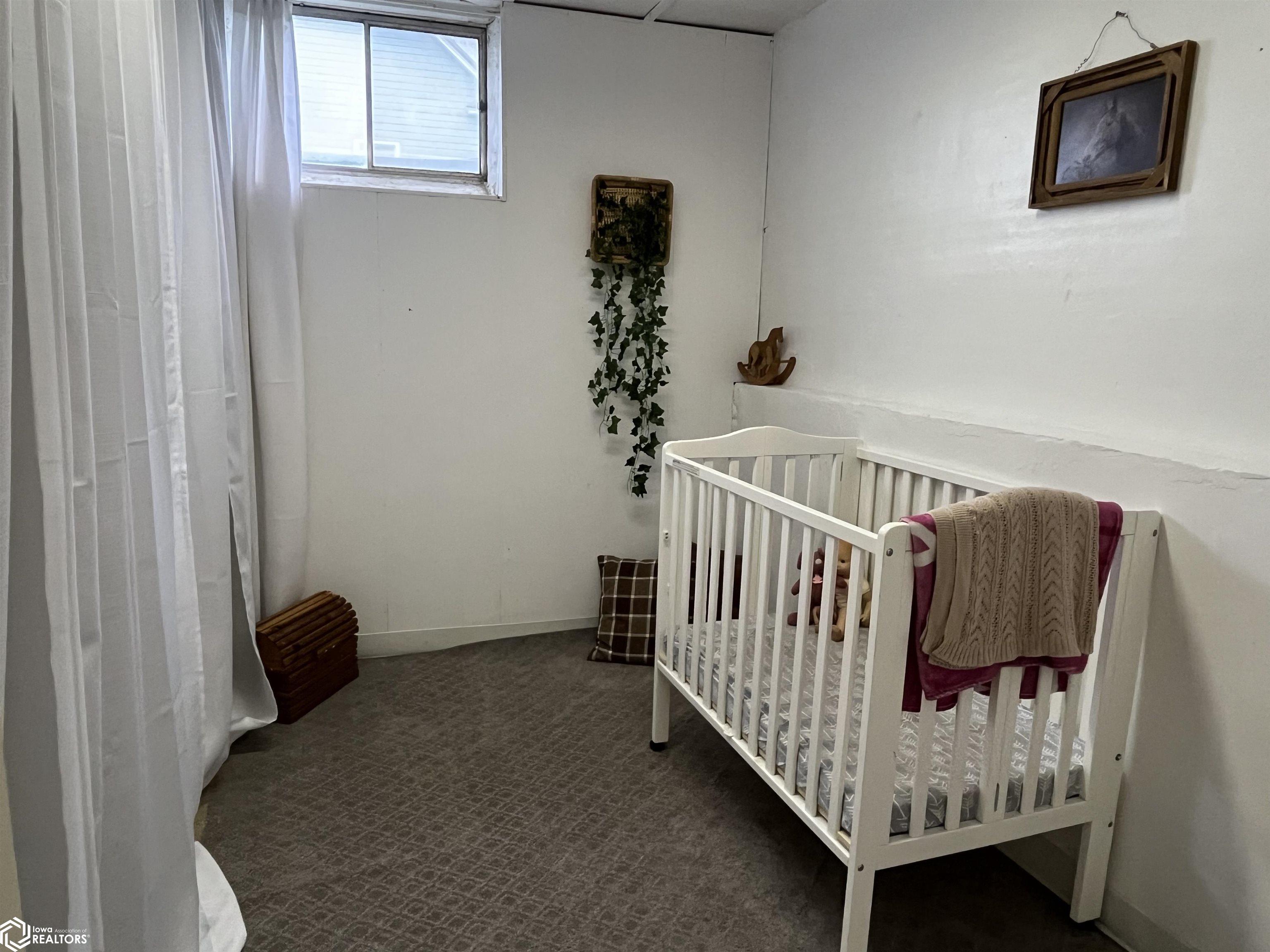 321 3rd Avenue, Albia, Iowa image 25