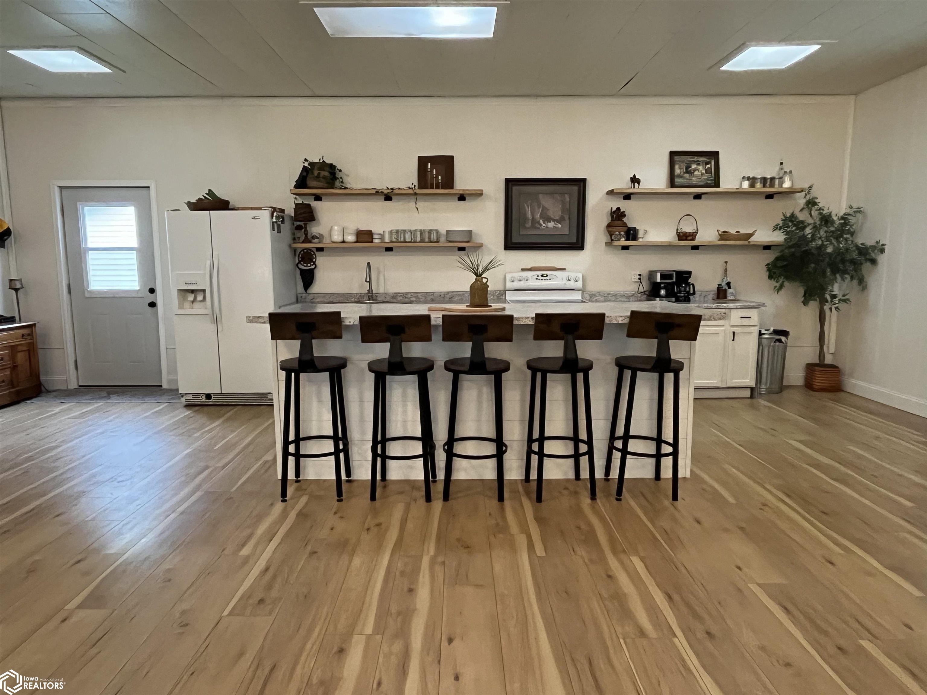 321 3rd Avenue, Albia, Iowa image 4