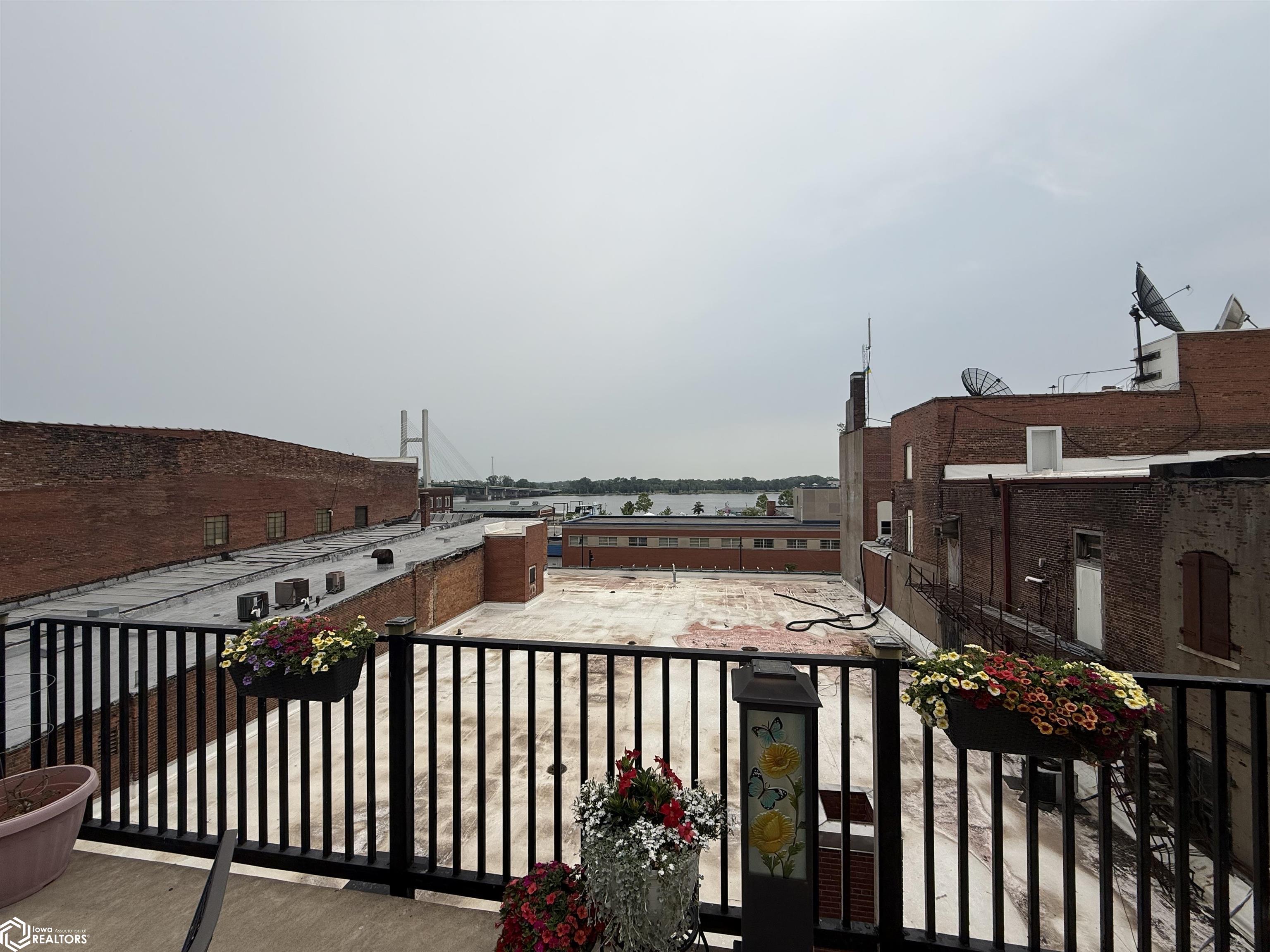 218 Jefferson Street #2E, Burlington, Iowa image 32