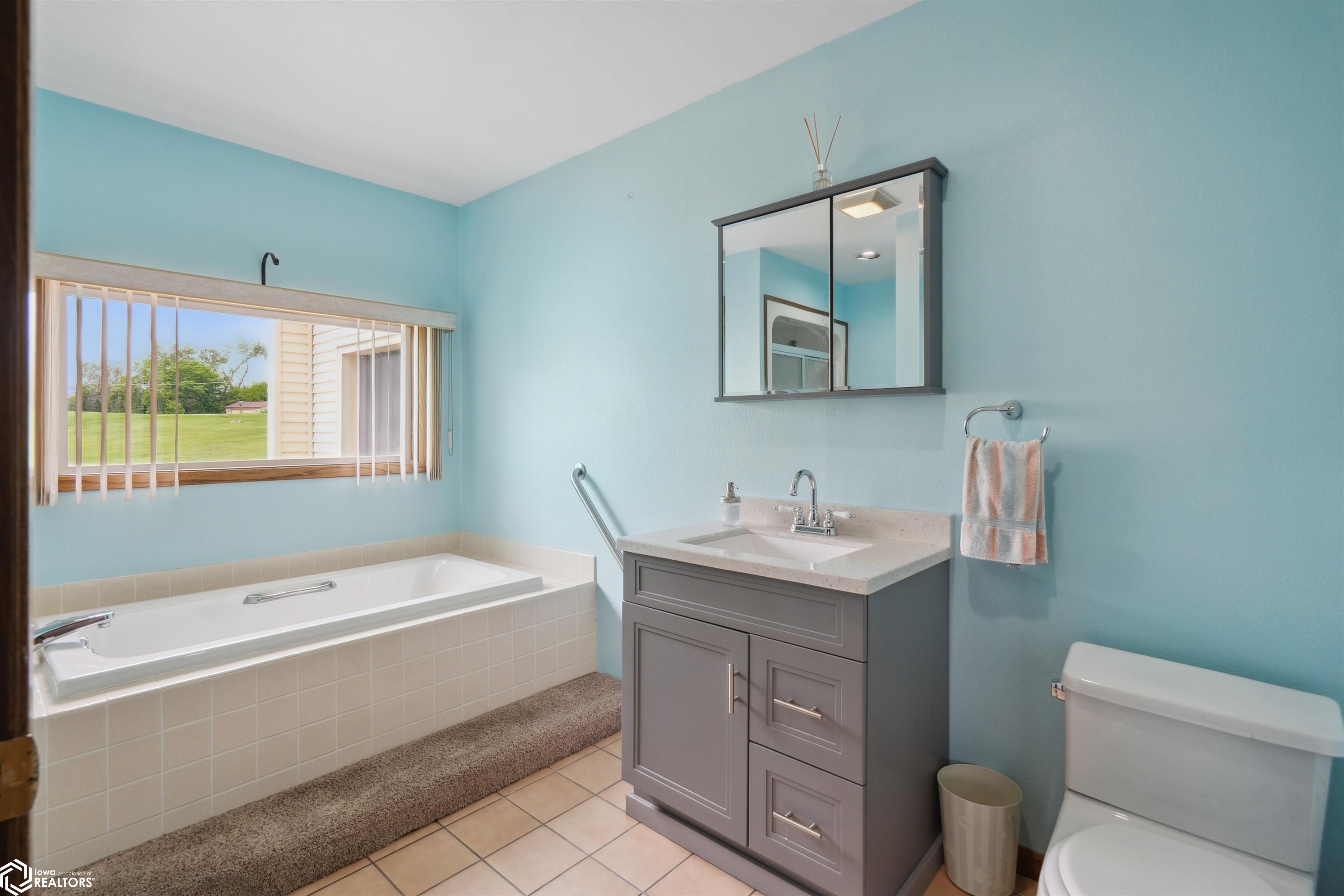 2508 W Lincoln Way, Marshalltown, Iowa image 17