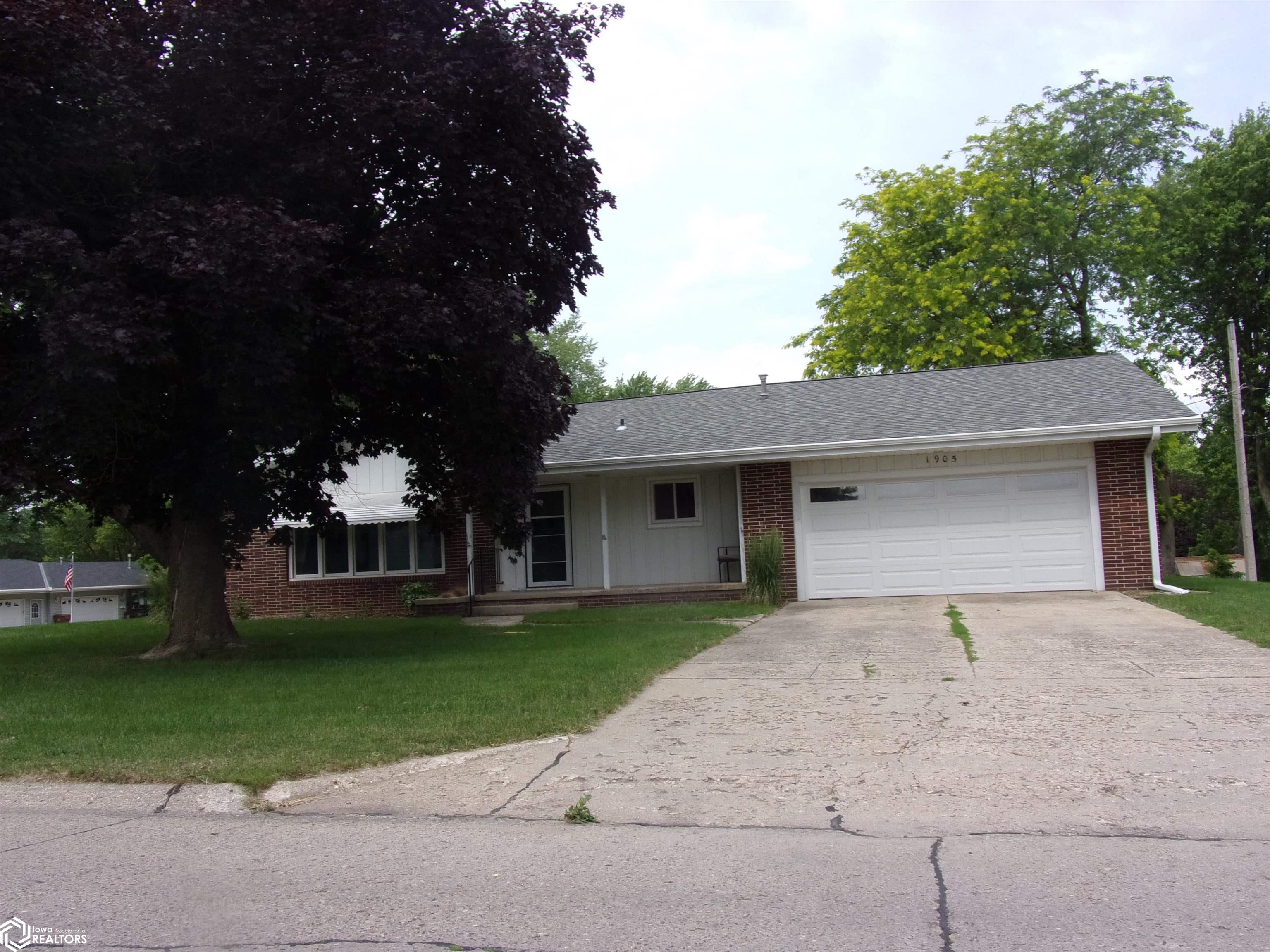 1905 Quint Avenue, Carroll, Iowa image 14