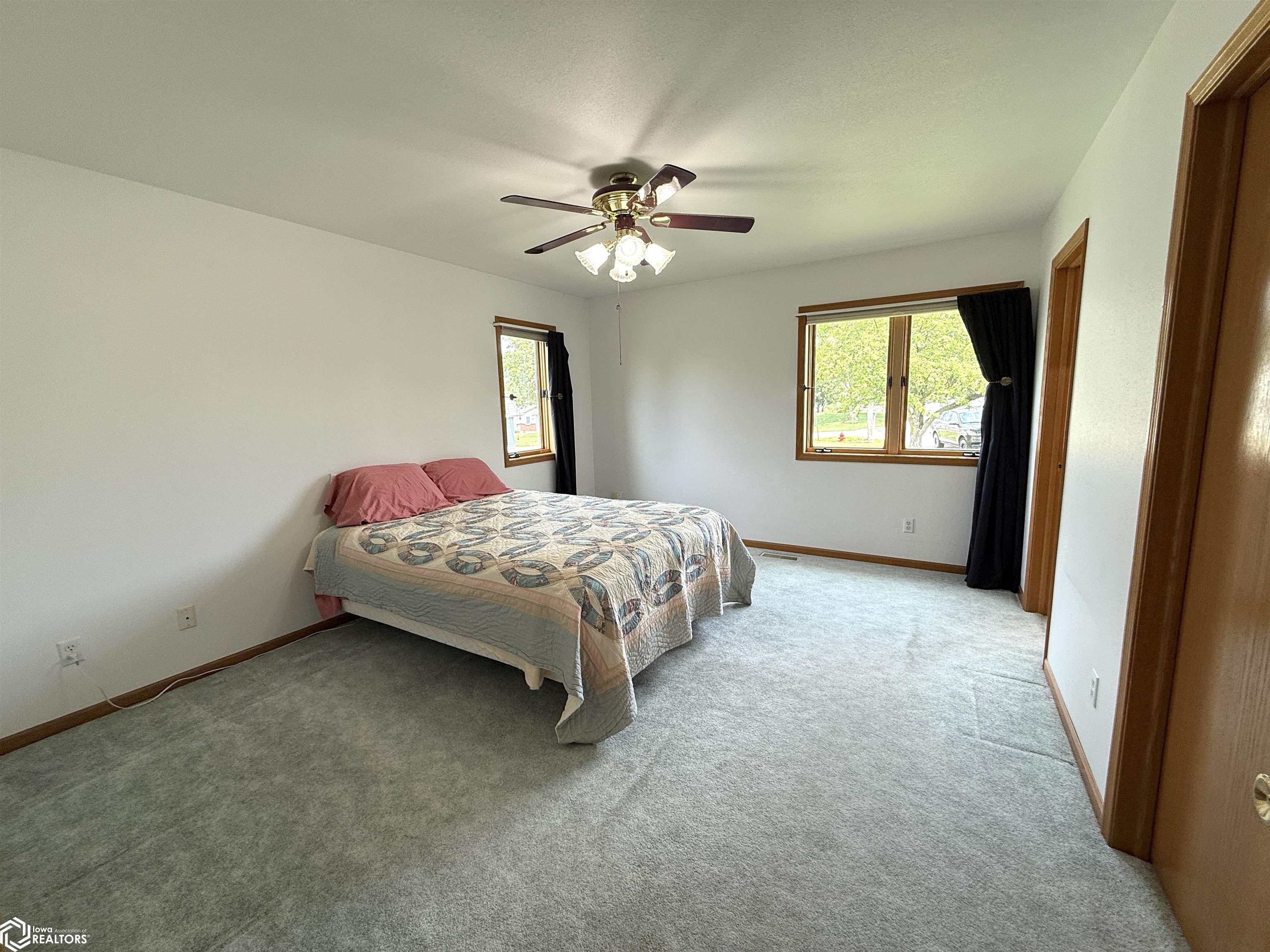 703 S Adams Court, Mount Pleasant, Iowa image 16