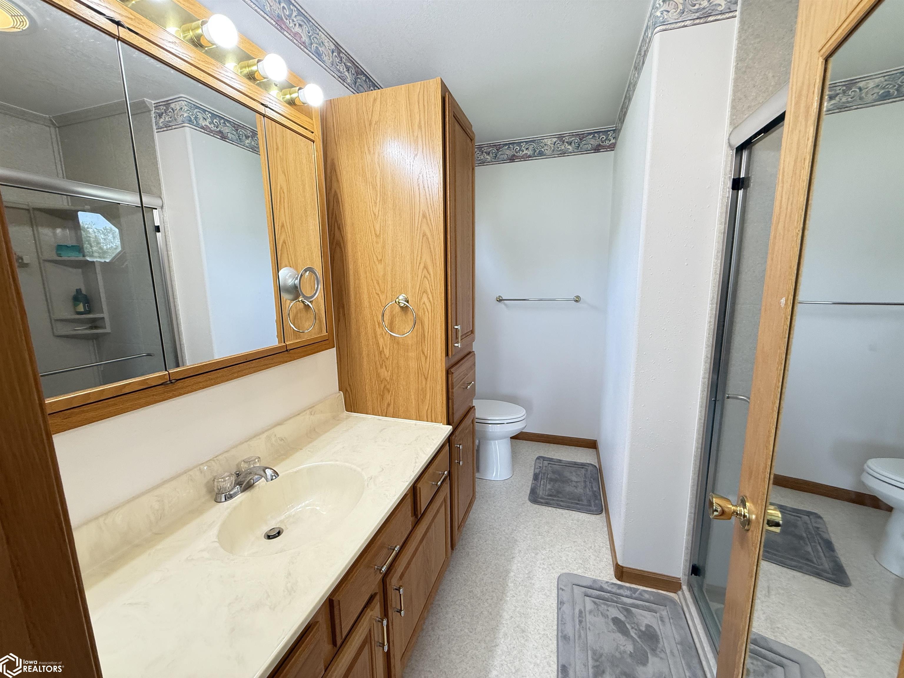 703 S Adams Court, Mount Pleasant, Iowa image 18