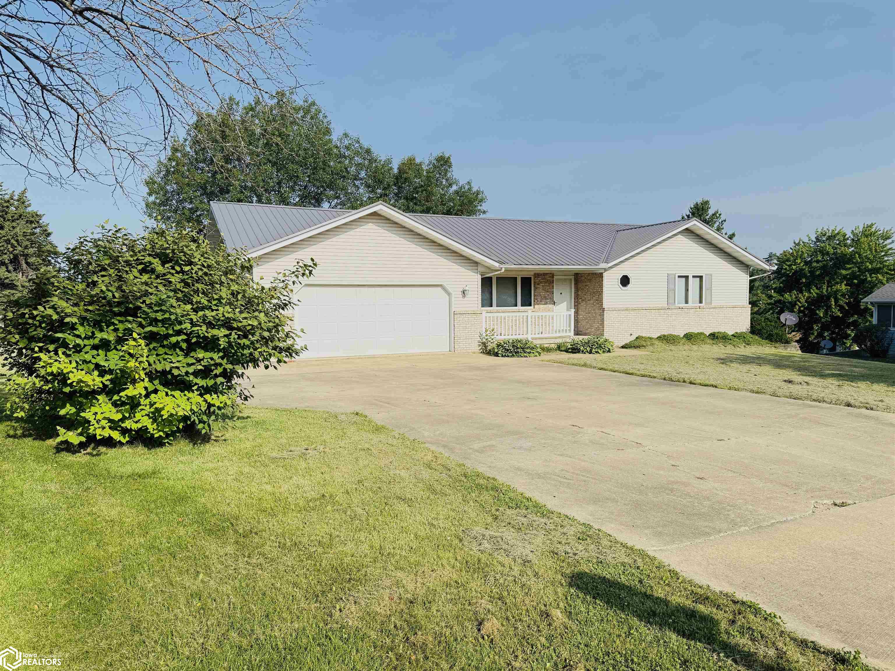 703 S Adams Court, Mount Pleasant, Iowa image 36
