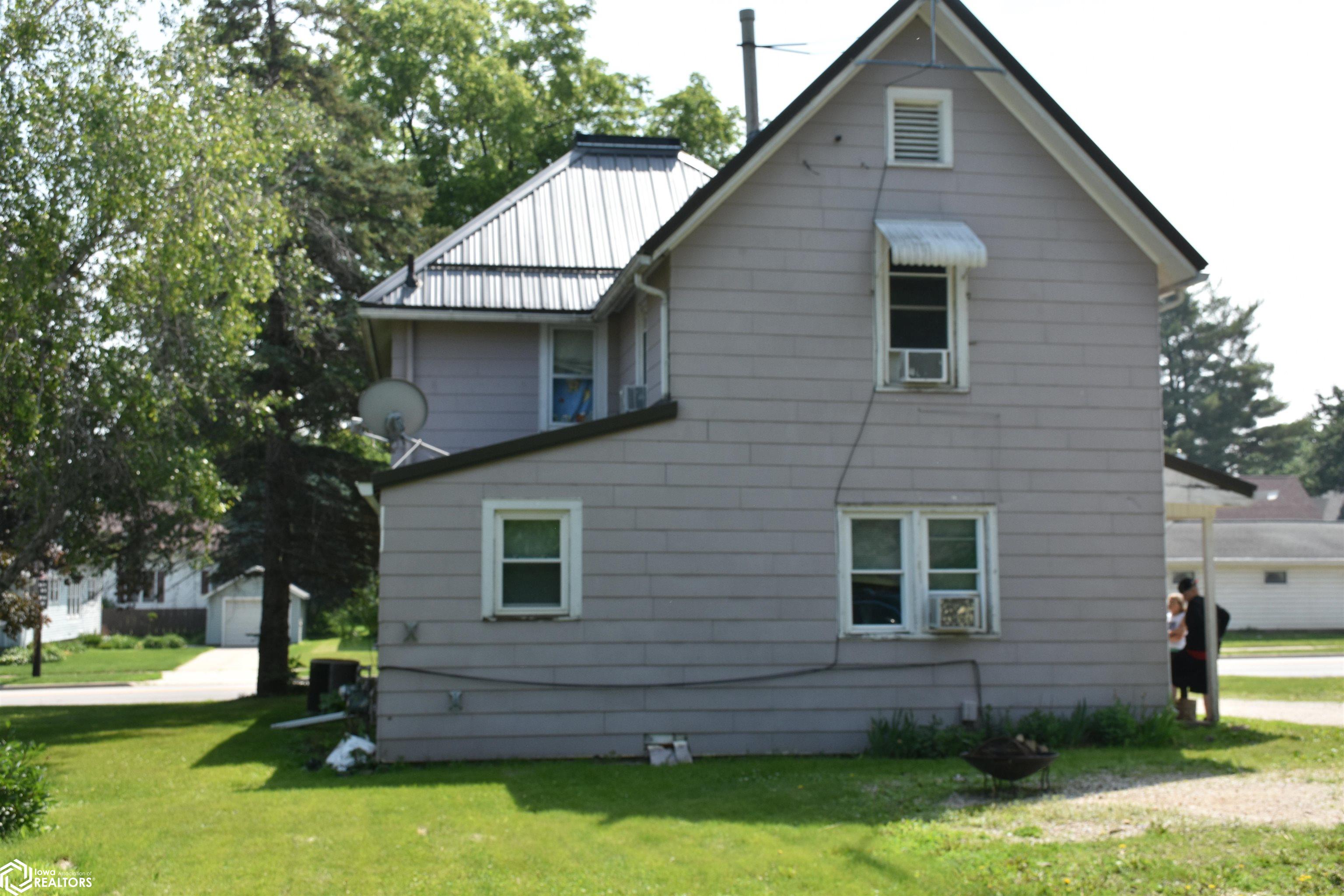 715 N Oak Street, Iowa Falls, Iowa image 6