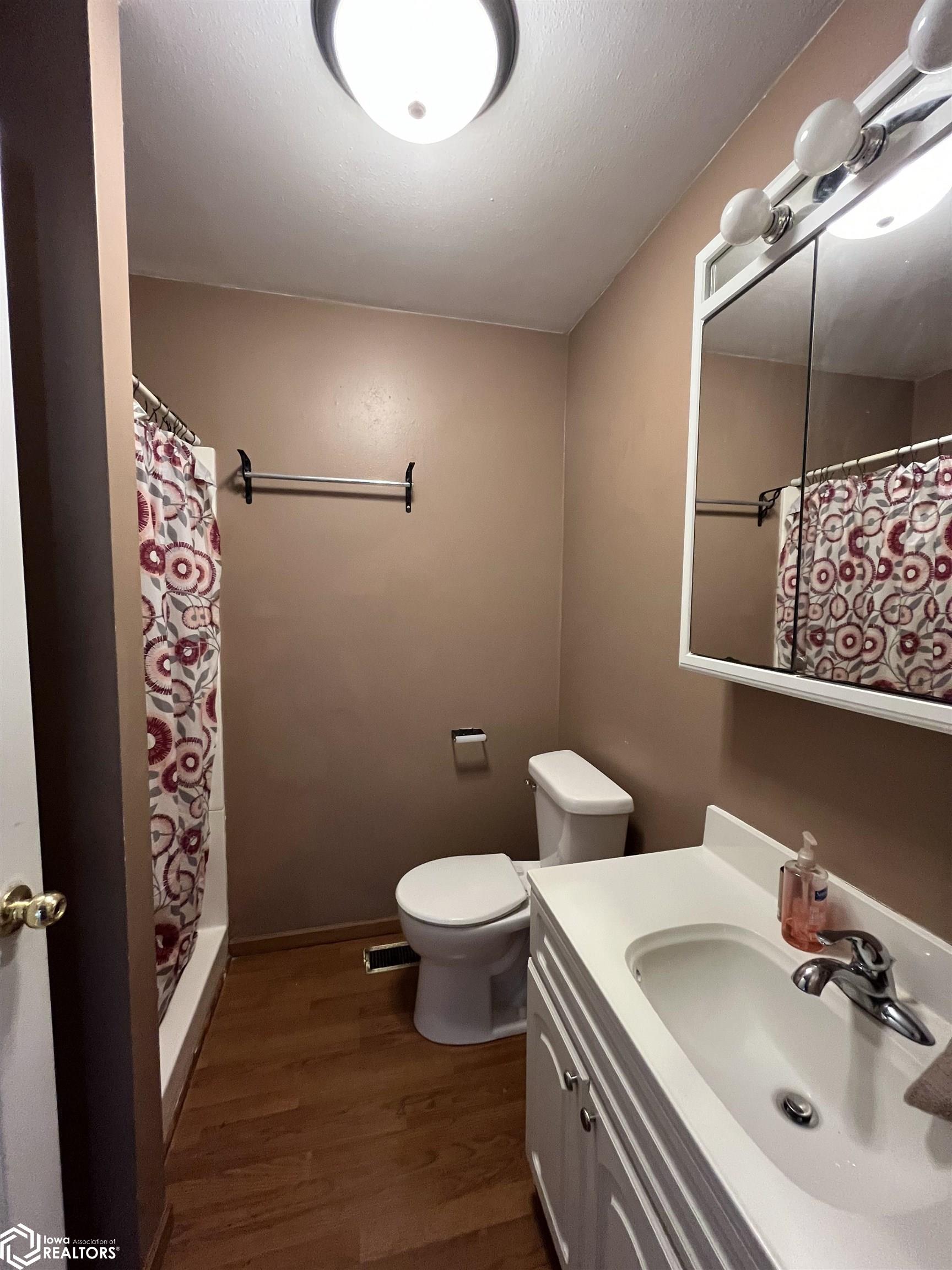 5635 Bluff Road, Fort Madison, Iowa image 6