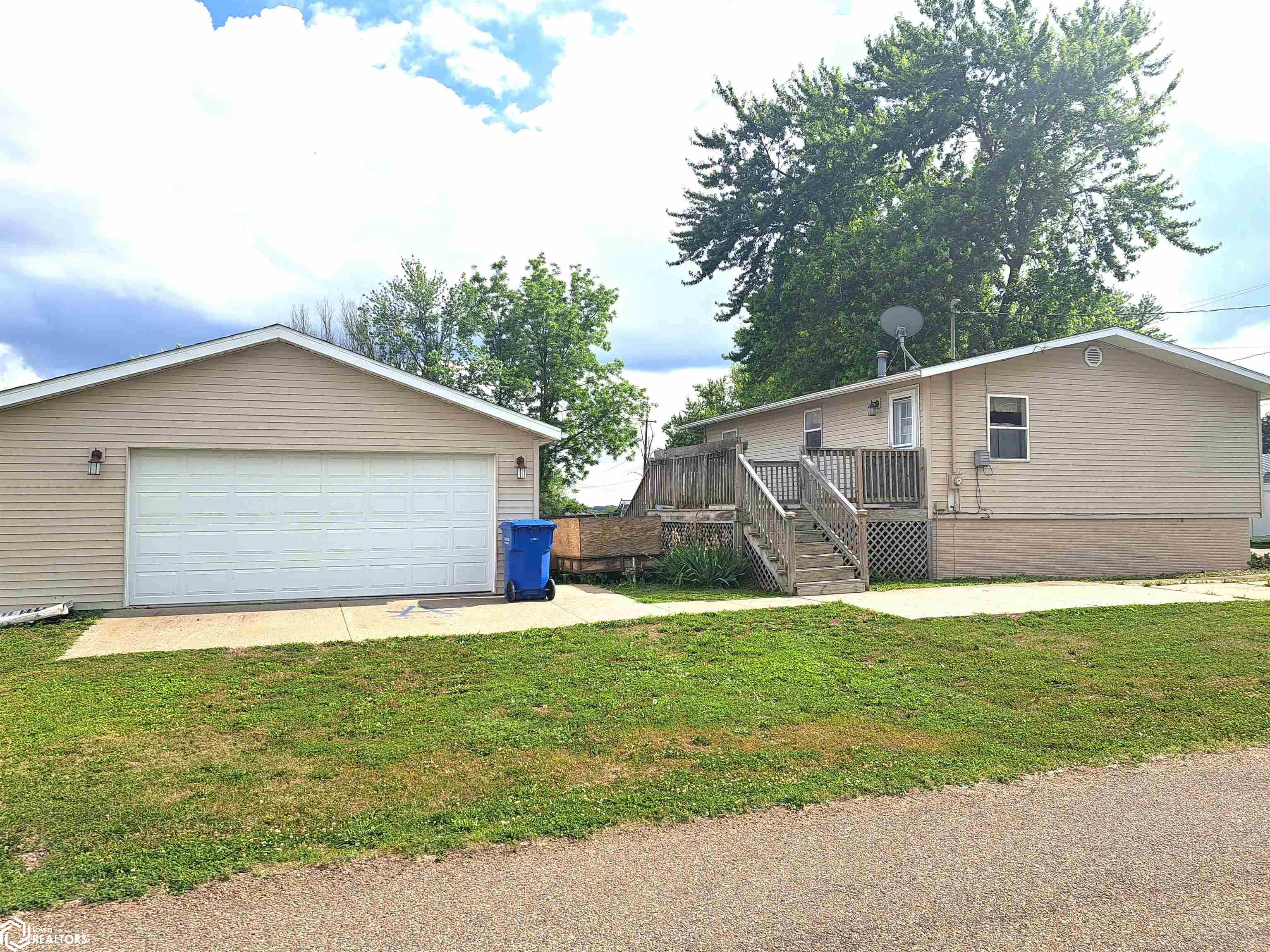 504 S E Avenue, Lovilia, Iowa image 2