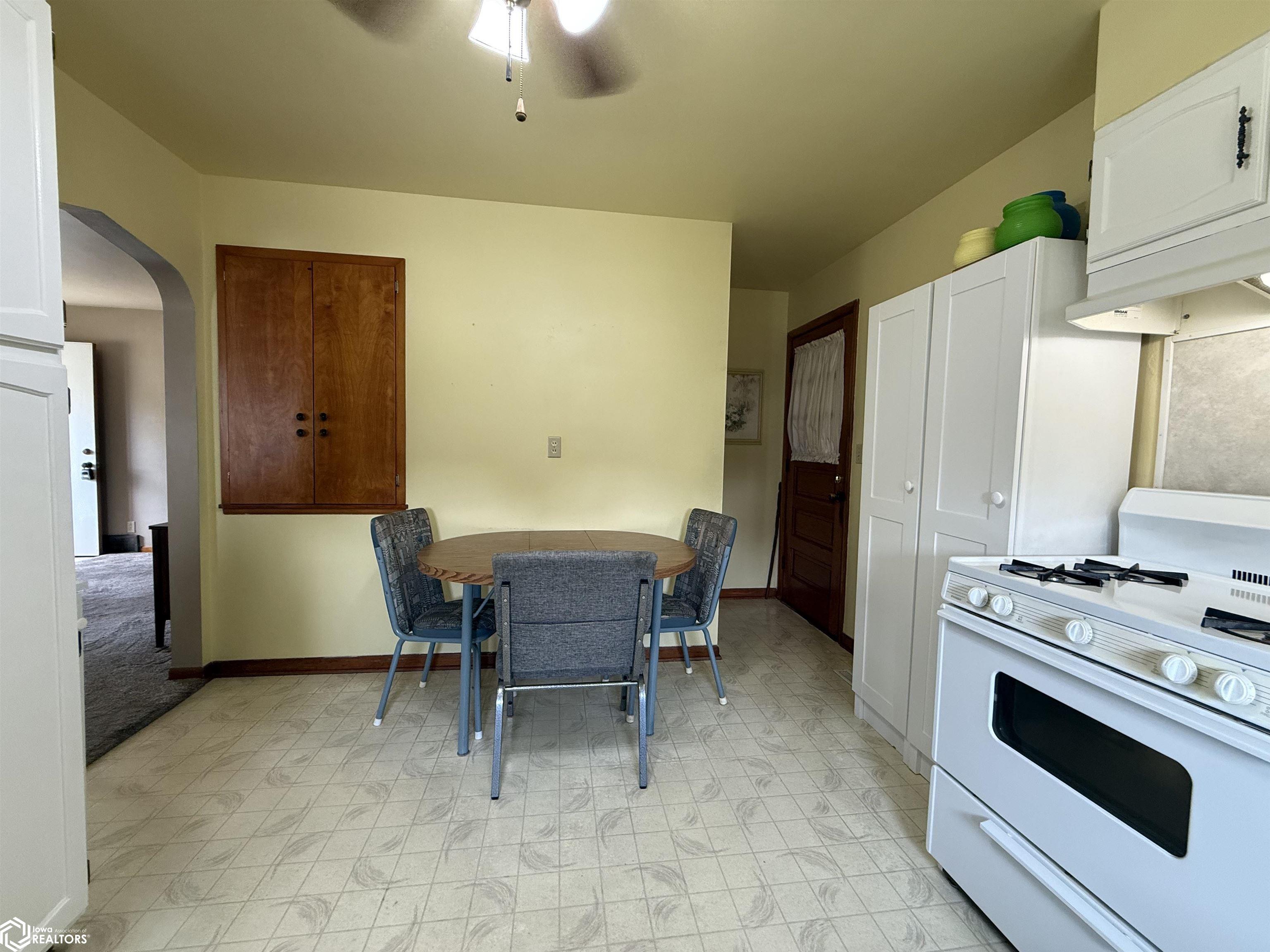 501 W Olive Street, Marshalltown, Iowa image 13