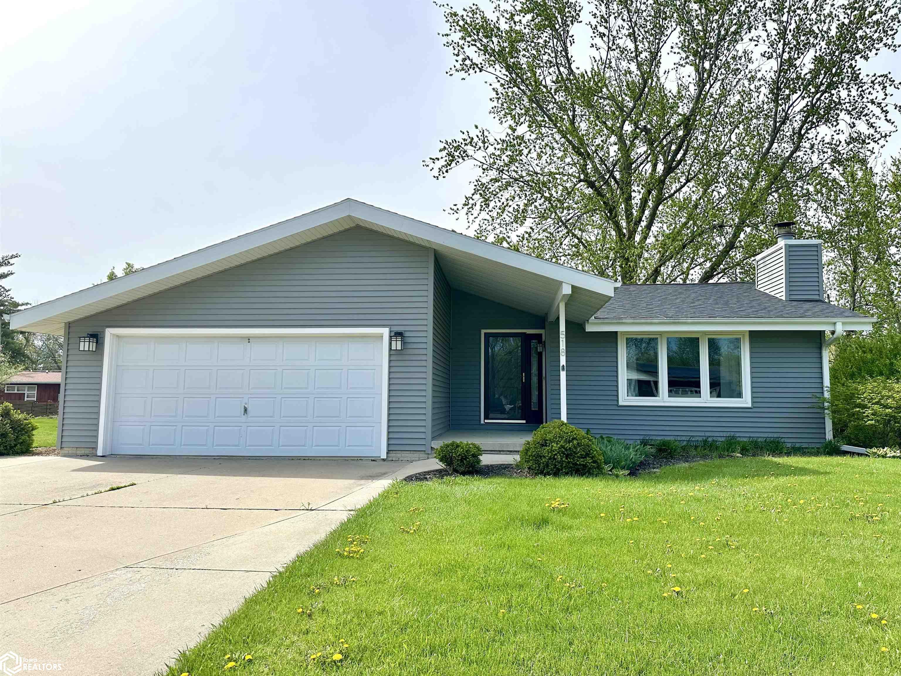 518 11th Avenue, Grinnell, Iowa image 1