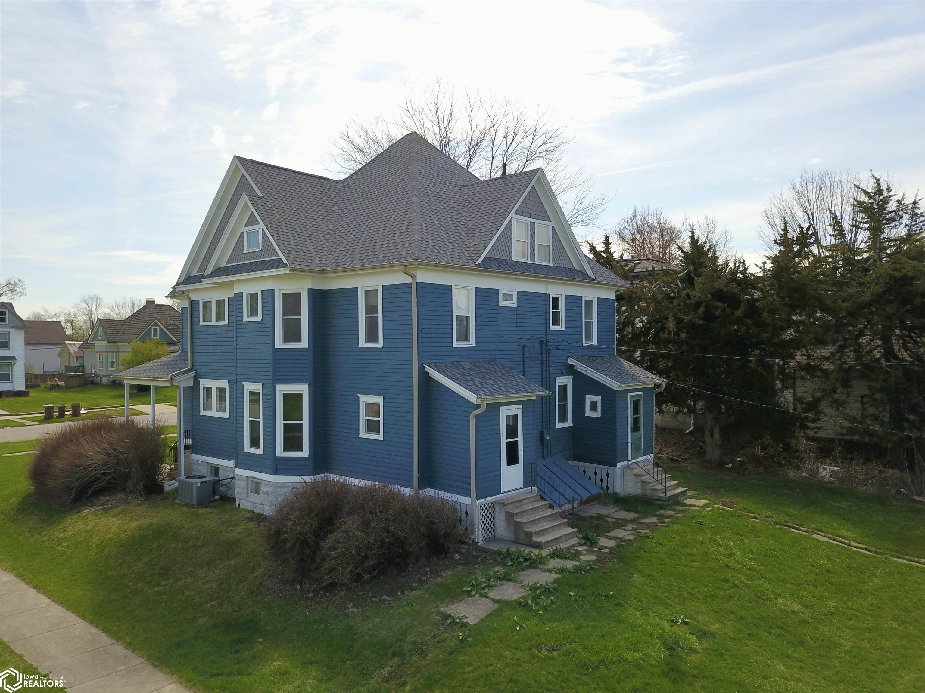 931 High Street, Grinnell, Iowa image 2
